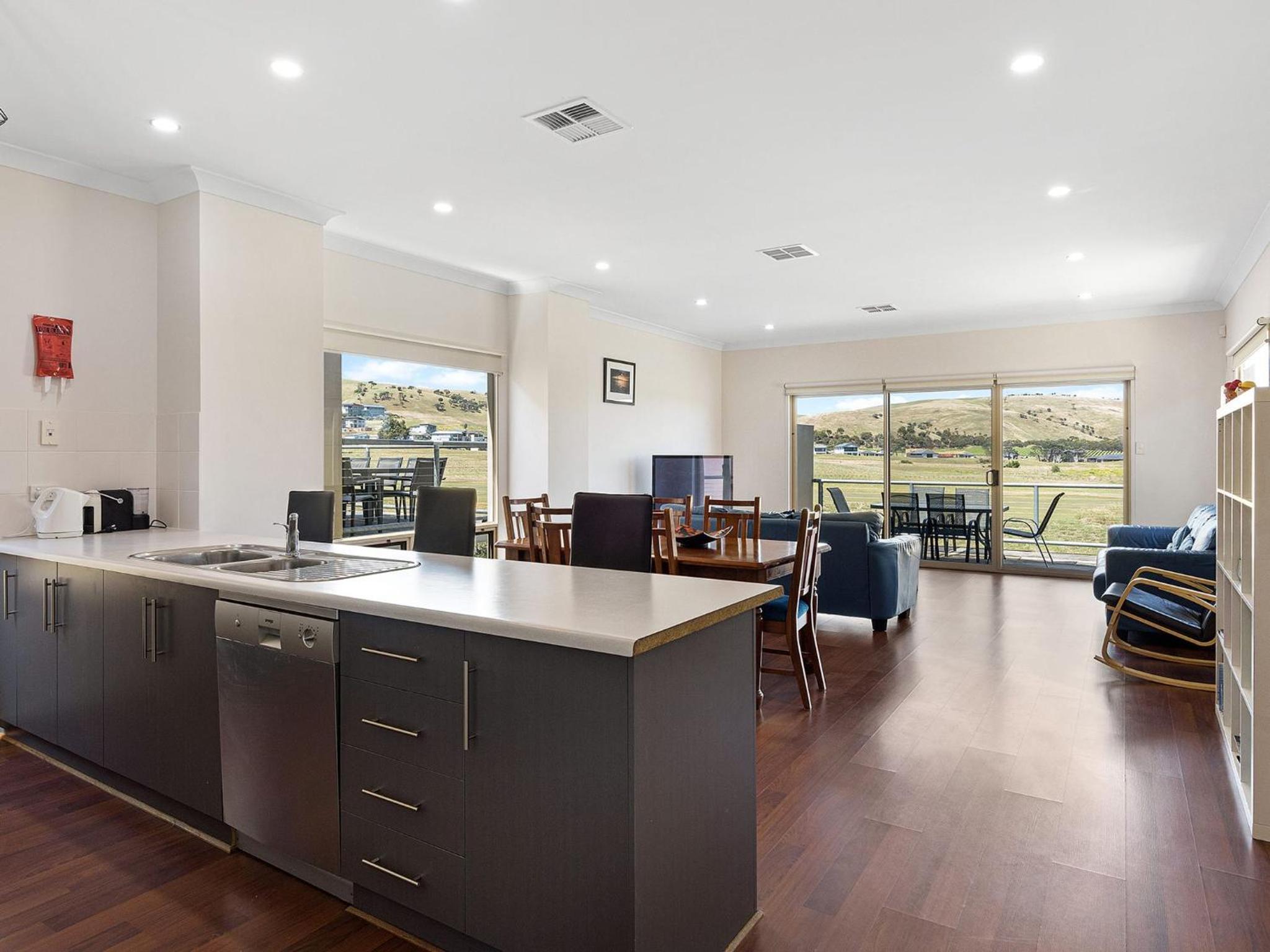 26 45 St Andrews Boulevard view 4
