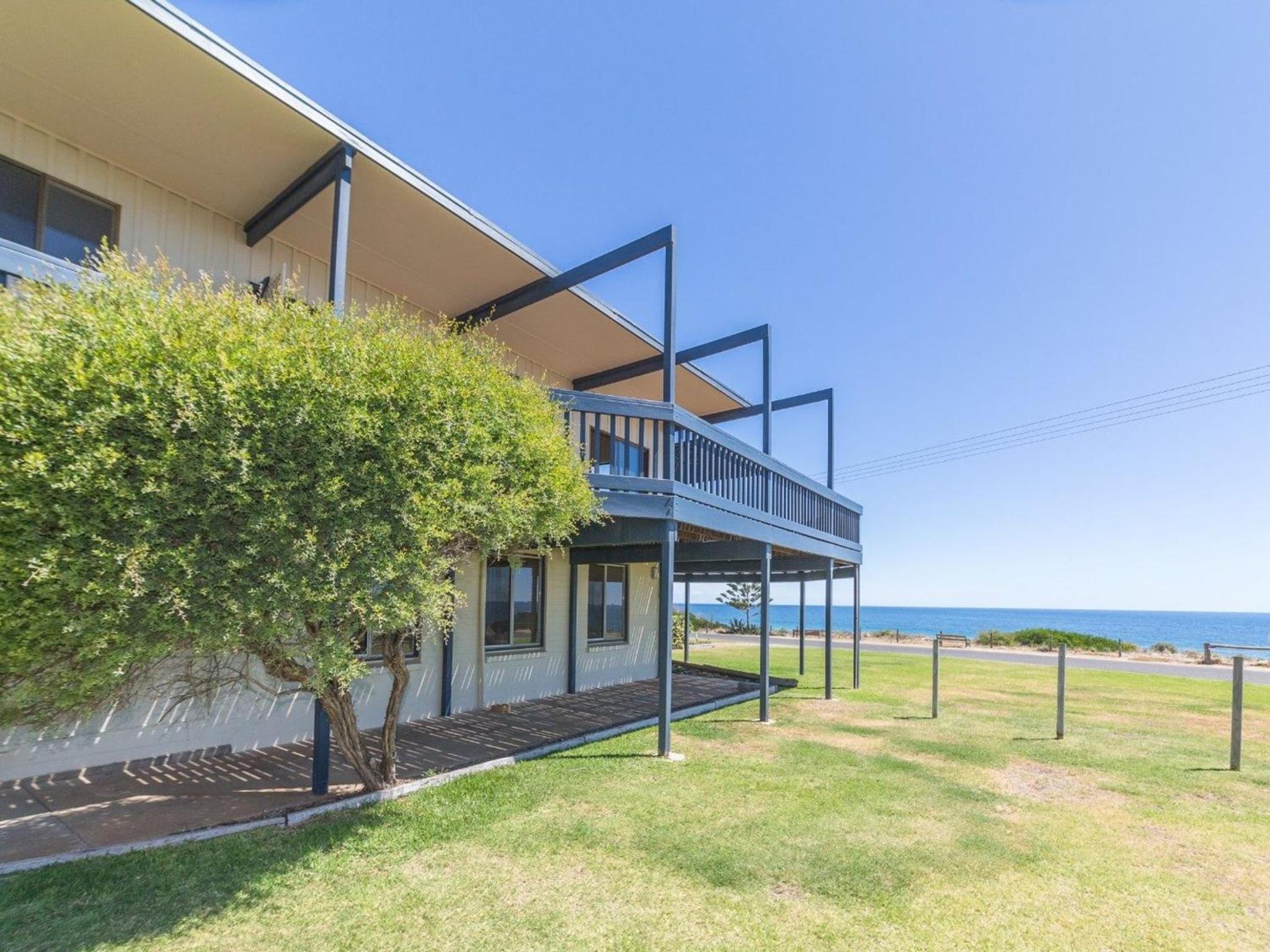 Sandy Feet 31 Gold Coast Drive view 2