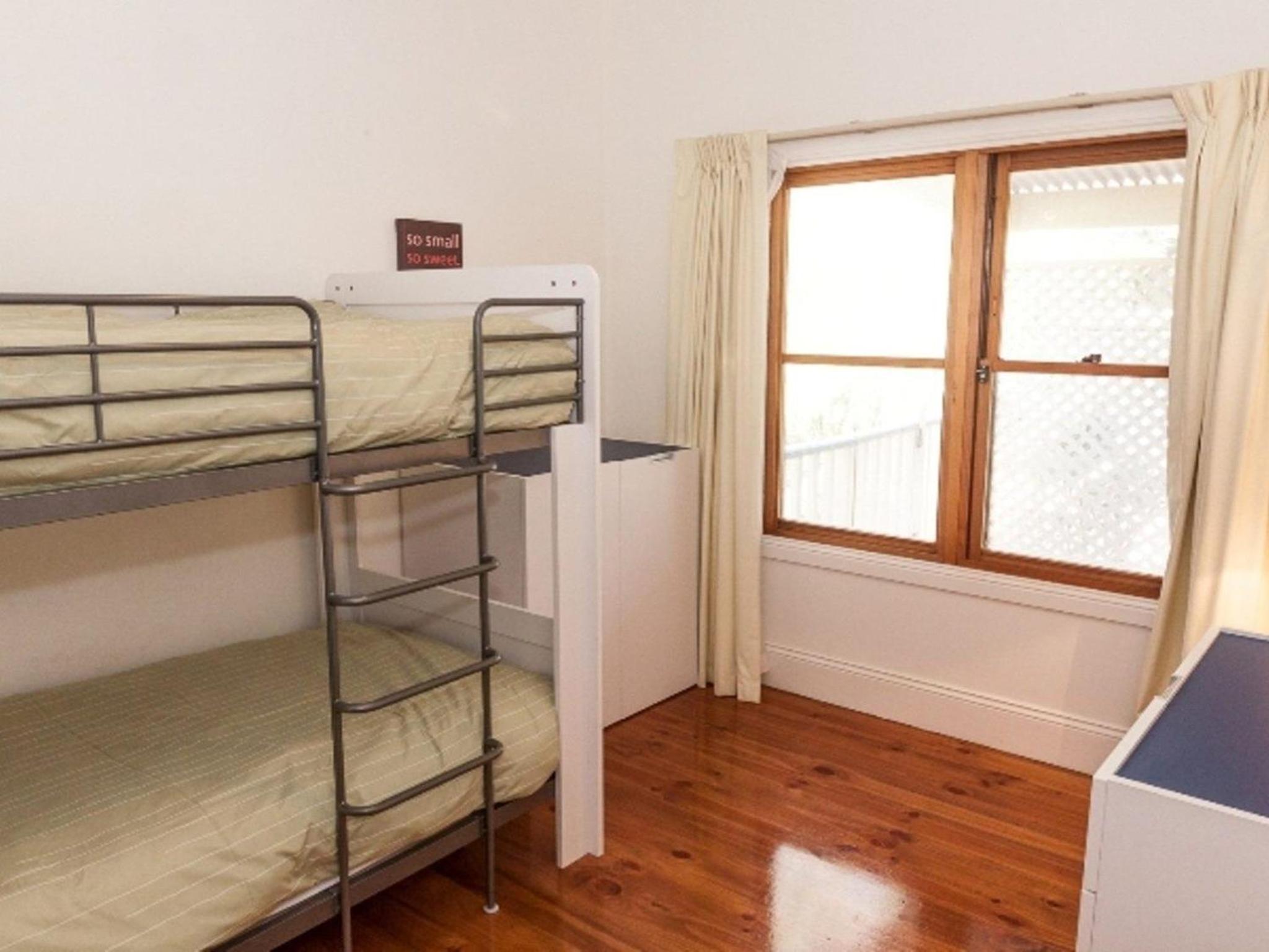 3 Banksia Court view 2