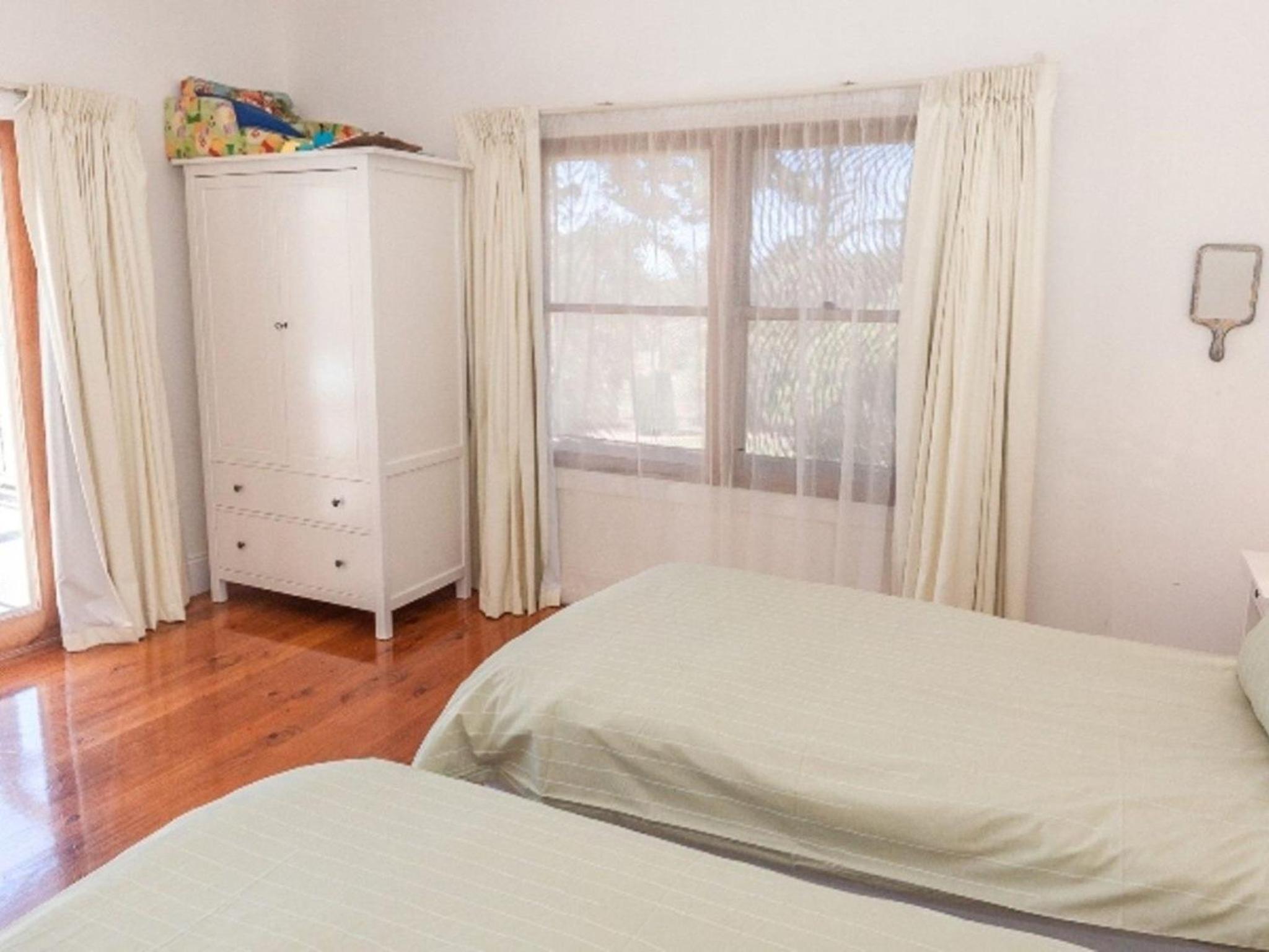 3 Banksia Court view 4