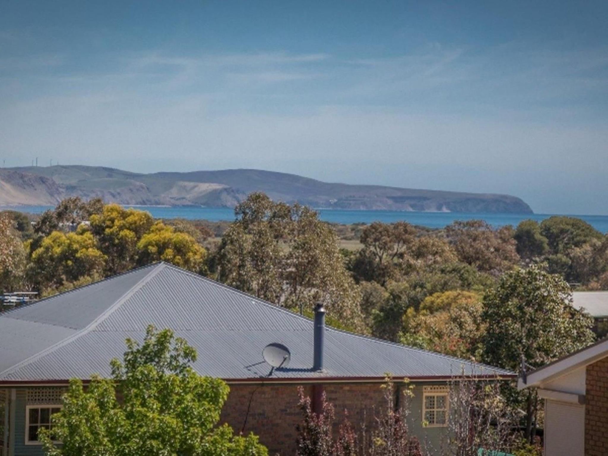 3 Banksia Court view 5