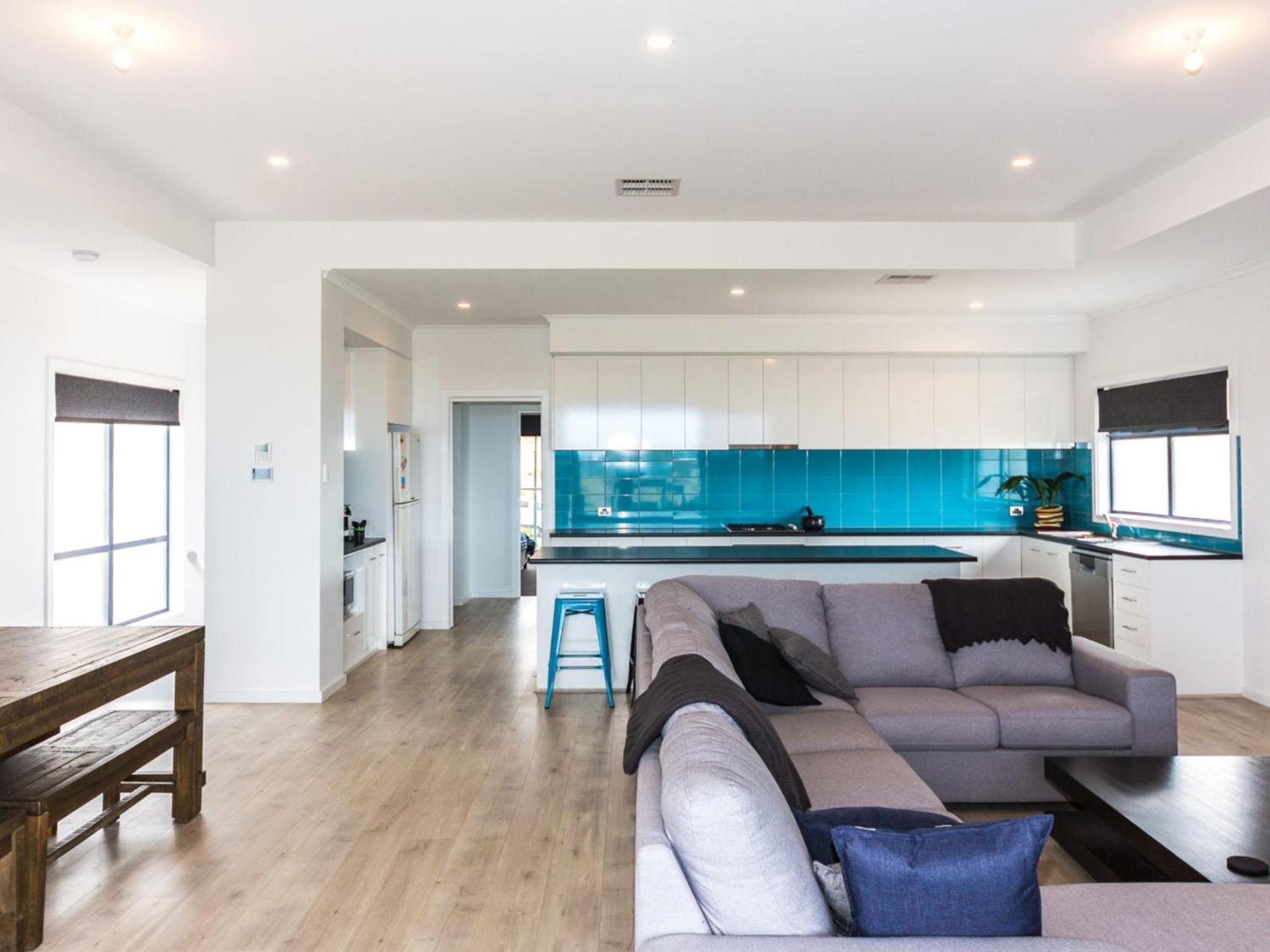 21 30 Troon Drive