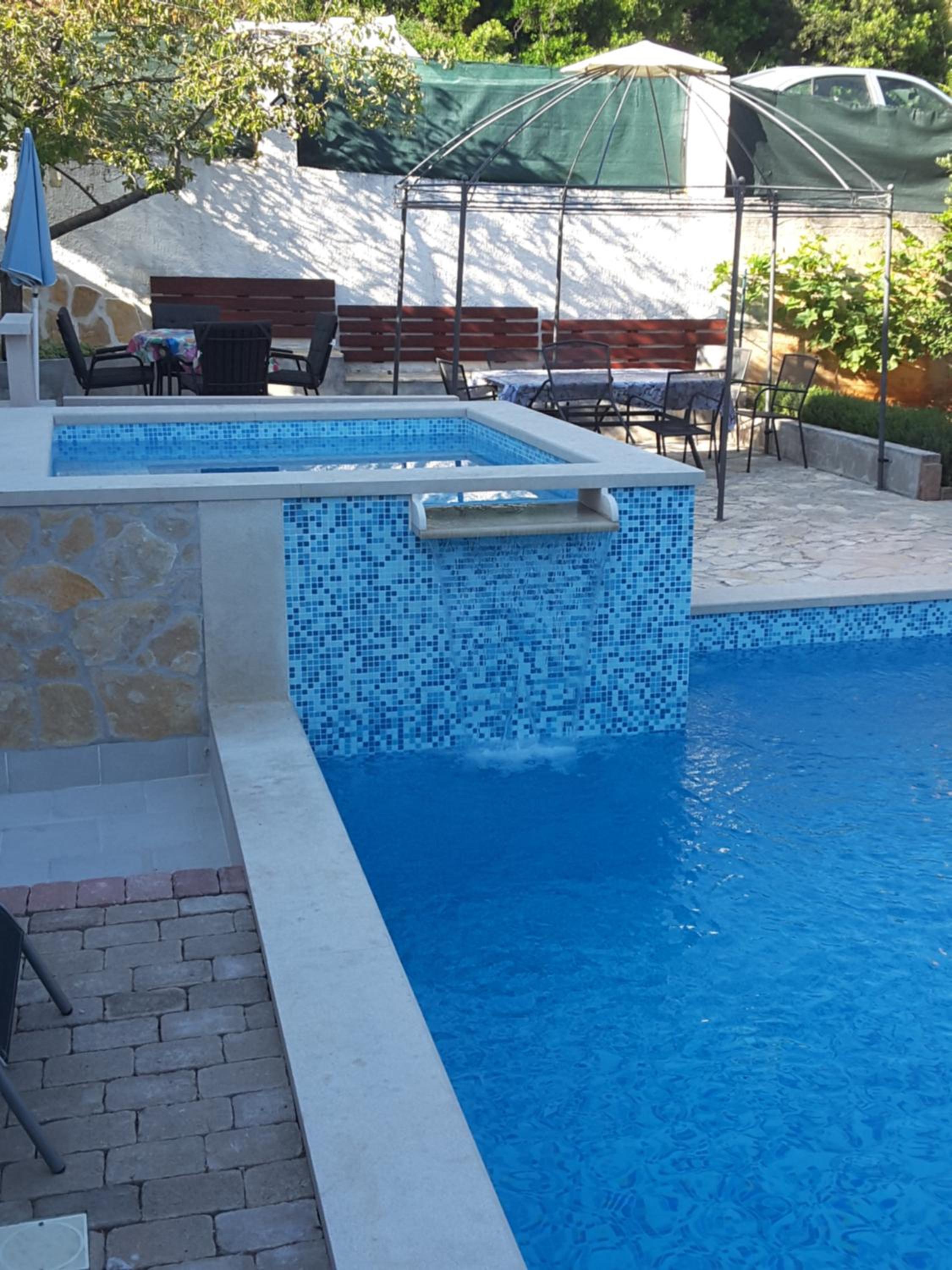 Apartments Nives