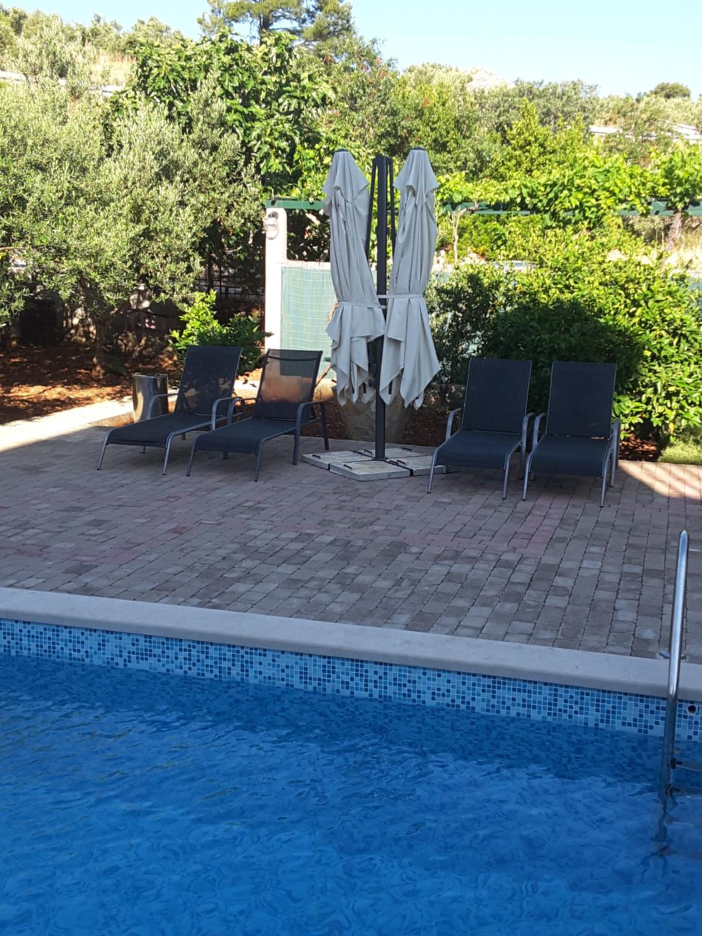 Apartments Nives