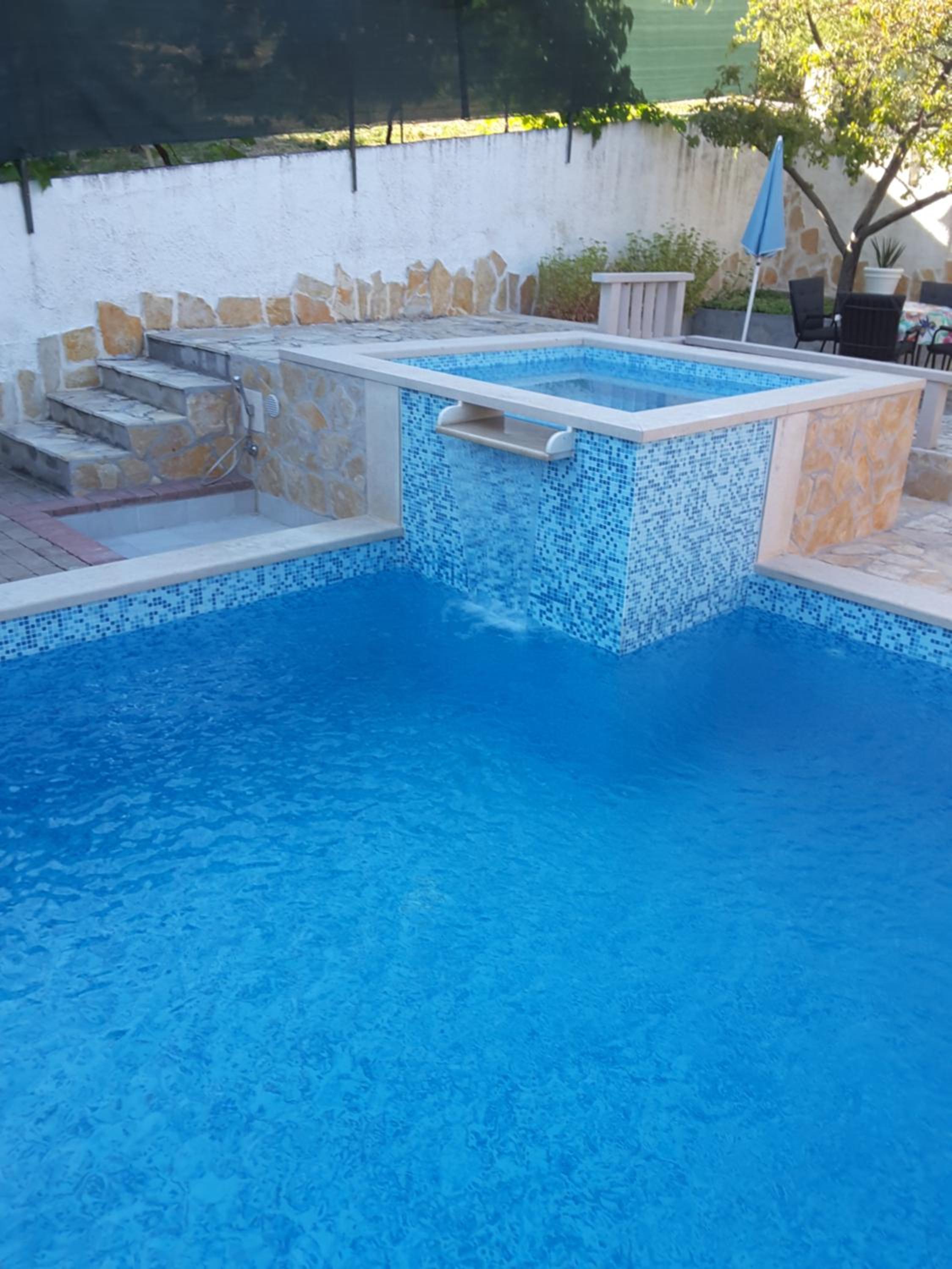 Apartments Nives