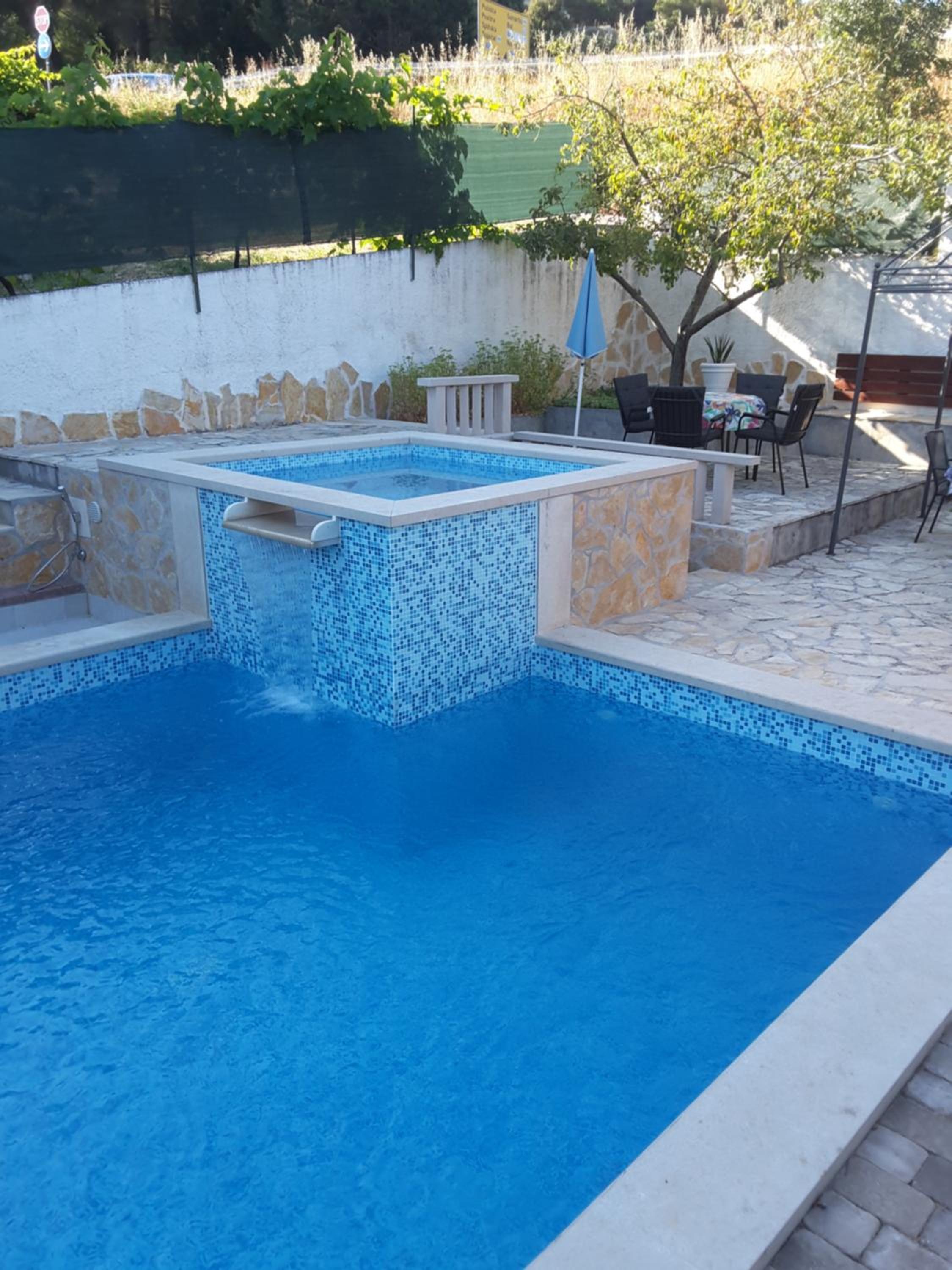 Apartments Nives