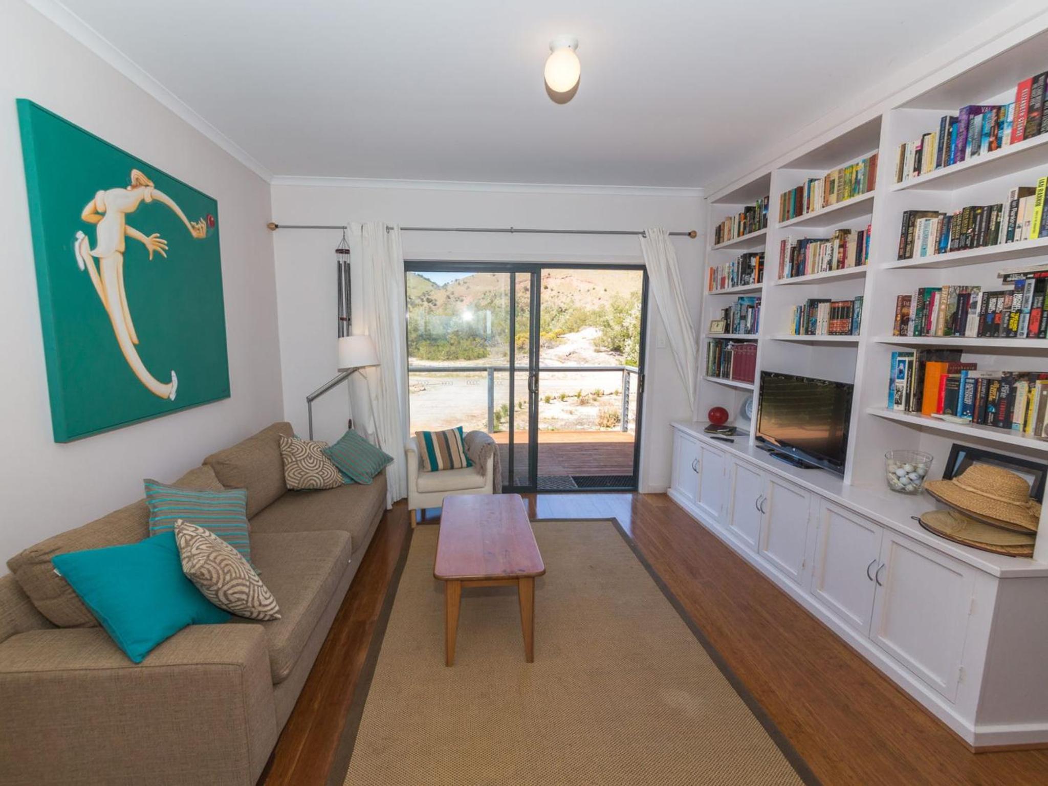 20 Lady Bay Road