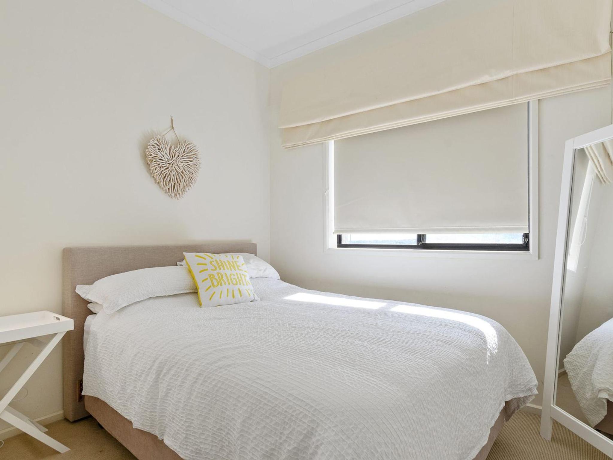 18 Turnberry Drive