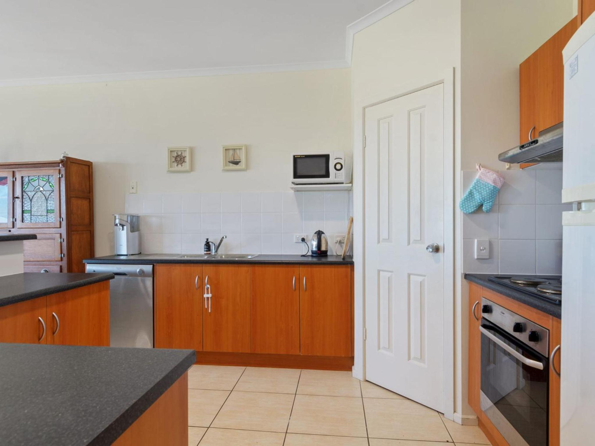 18 Turnberry Drive