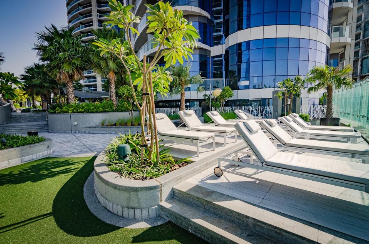 Royal Club By RVHR, Paramount Tower B, Business Bay