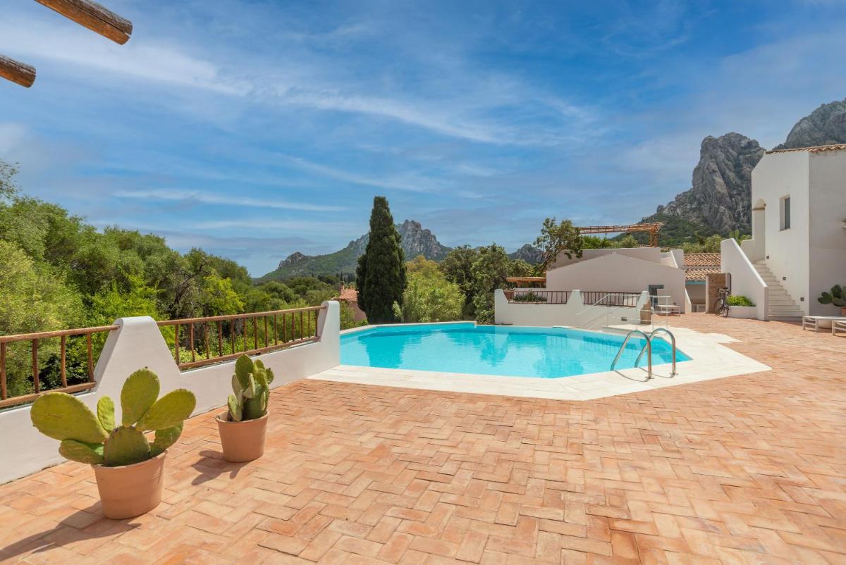 Cozy apartment Lemon San Pantaleo view 2