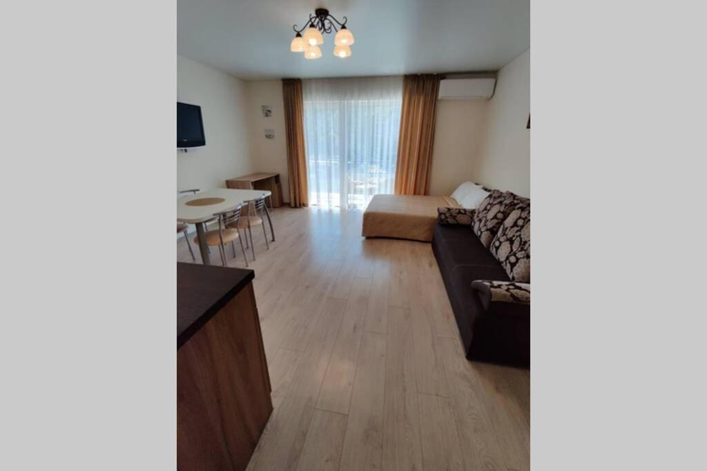 Summer Sand Waves - Prestigious Apartments view 2