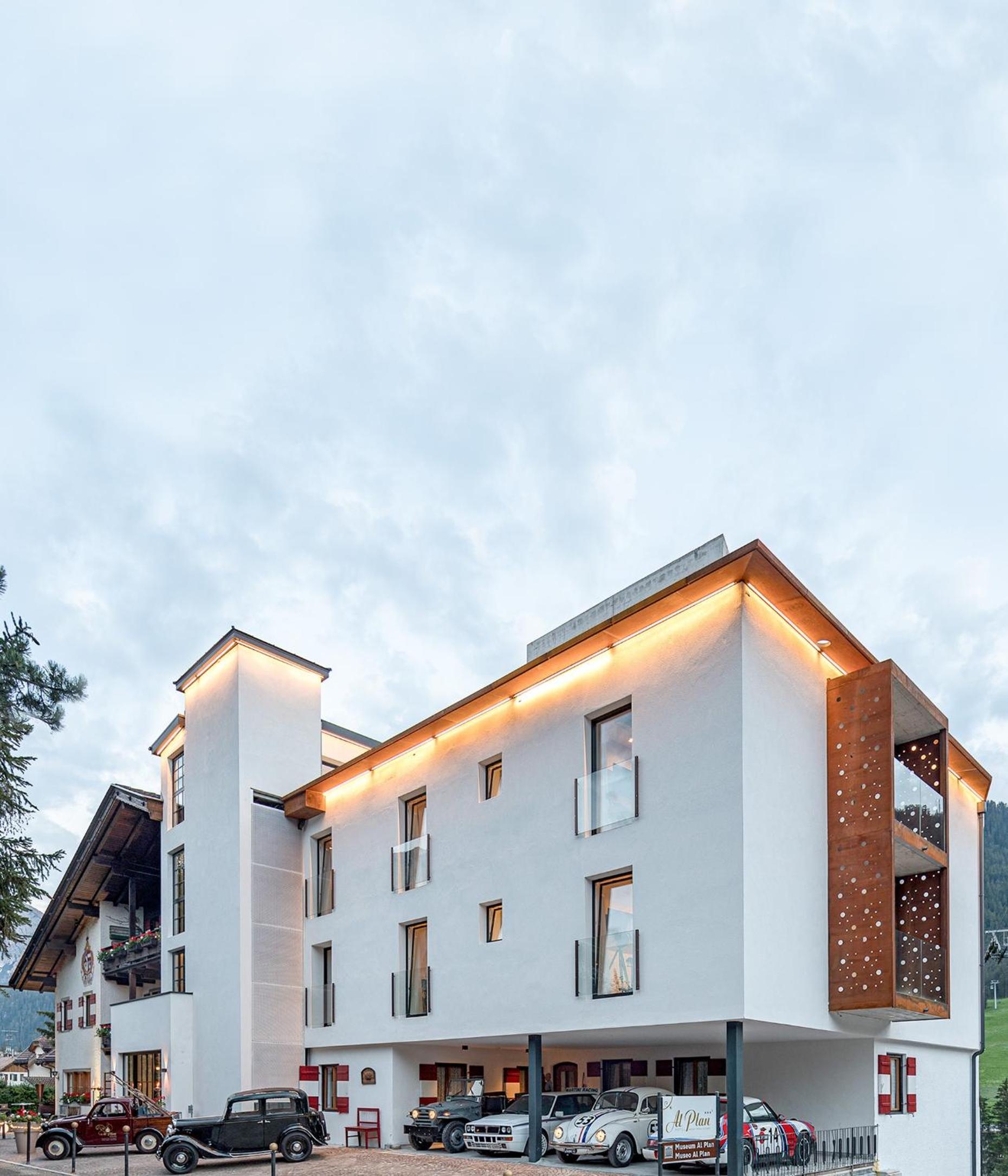 Hotel Al Plan, A mountain moving hotel