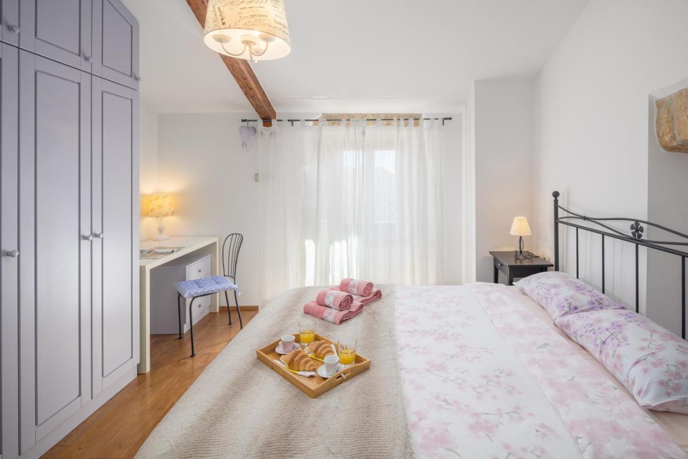 Casa Vita Holiday Home view 4
