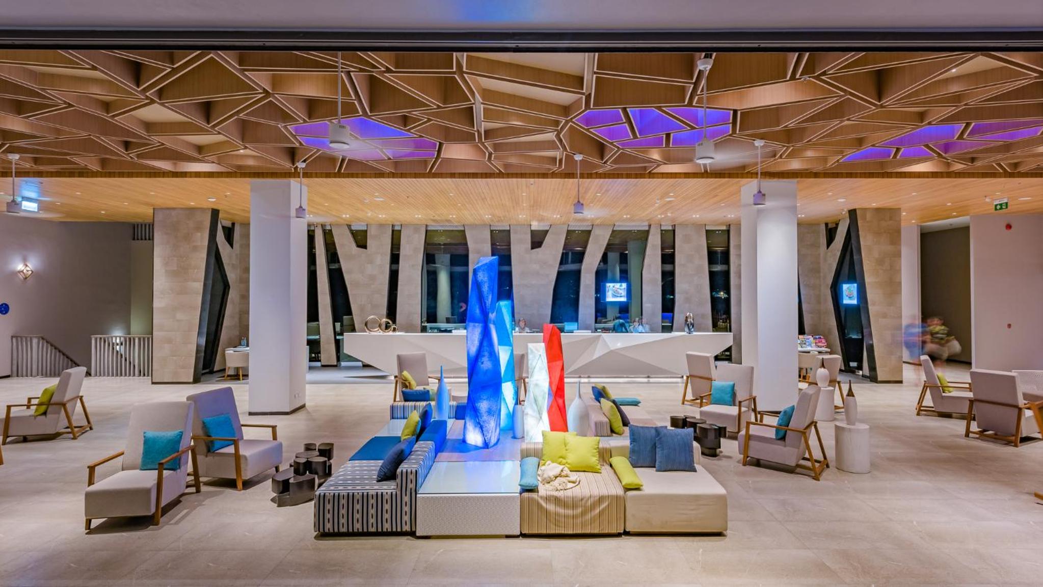 Hotel Oceanfront Beach Resort - SHA Extra Plus - Image 1