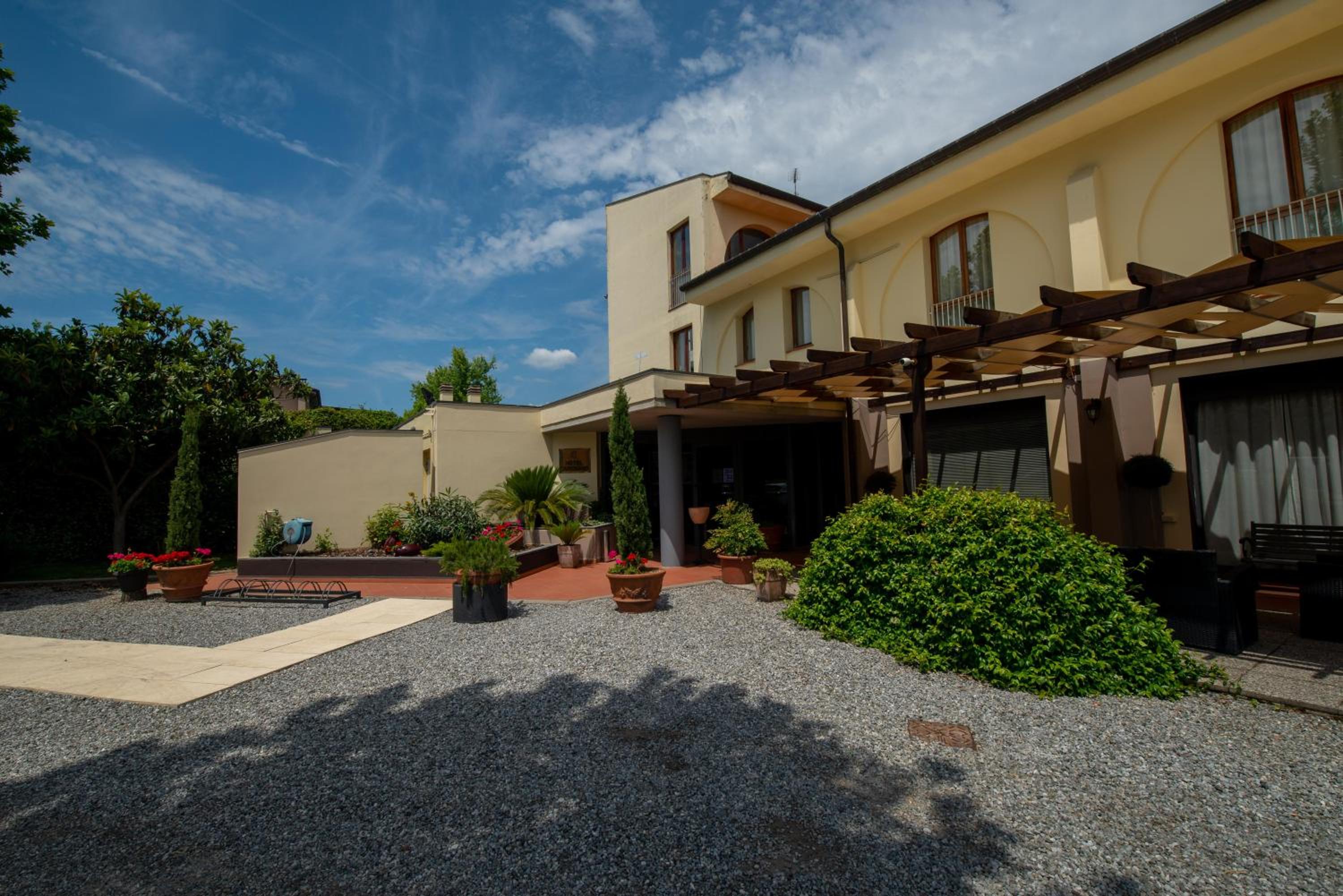 Hotel Carignano - Image 1