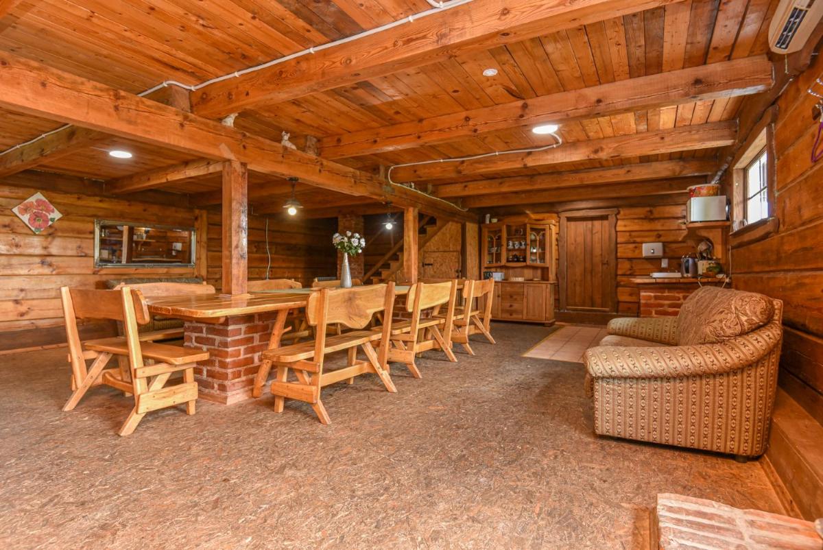 Private house surrounded by woods and lake view 4