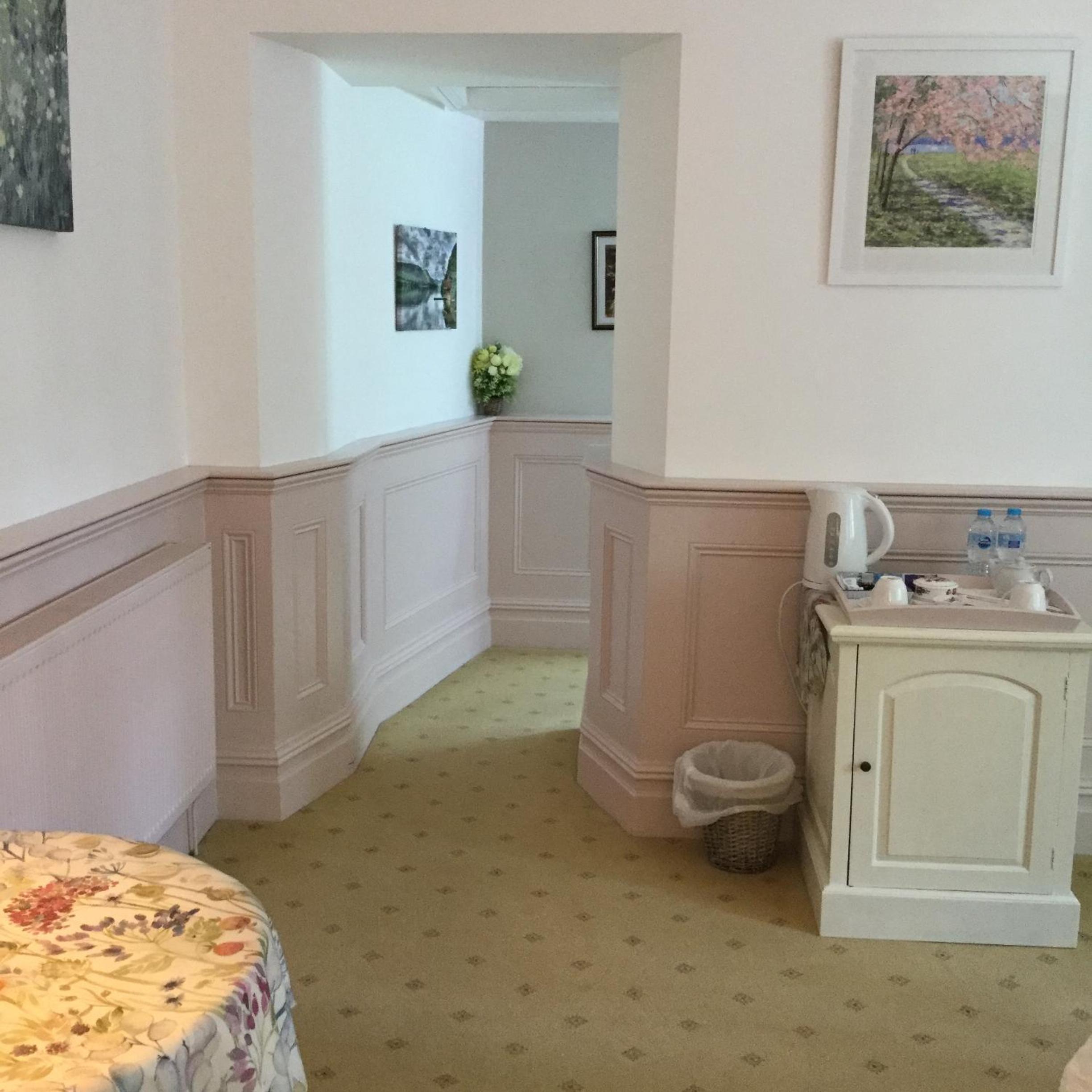 Storrs Gate House B & B No pets Allowed