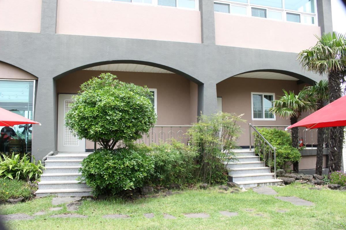 Jeju Feel House