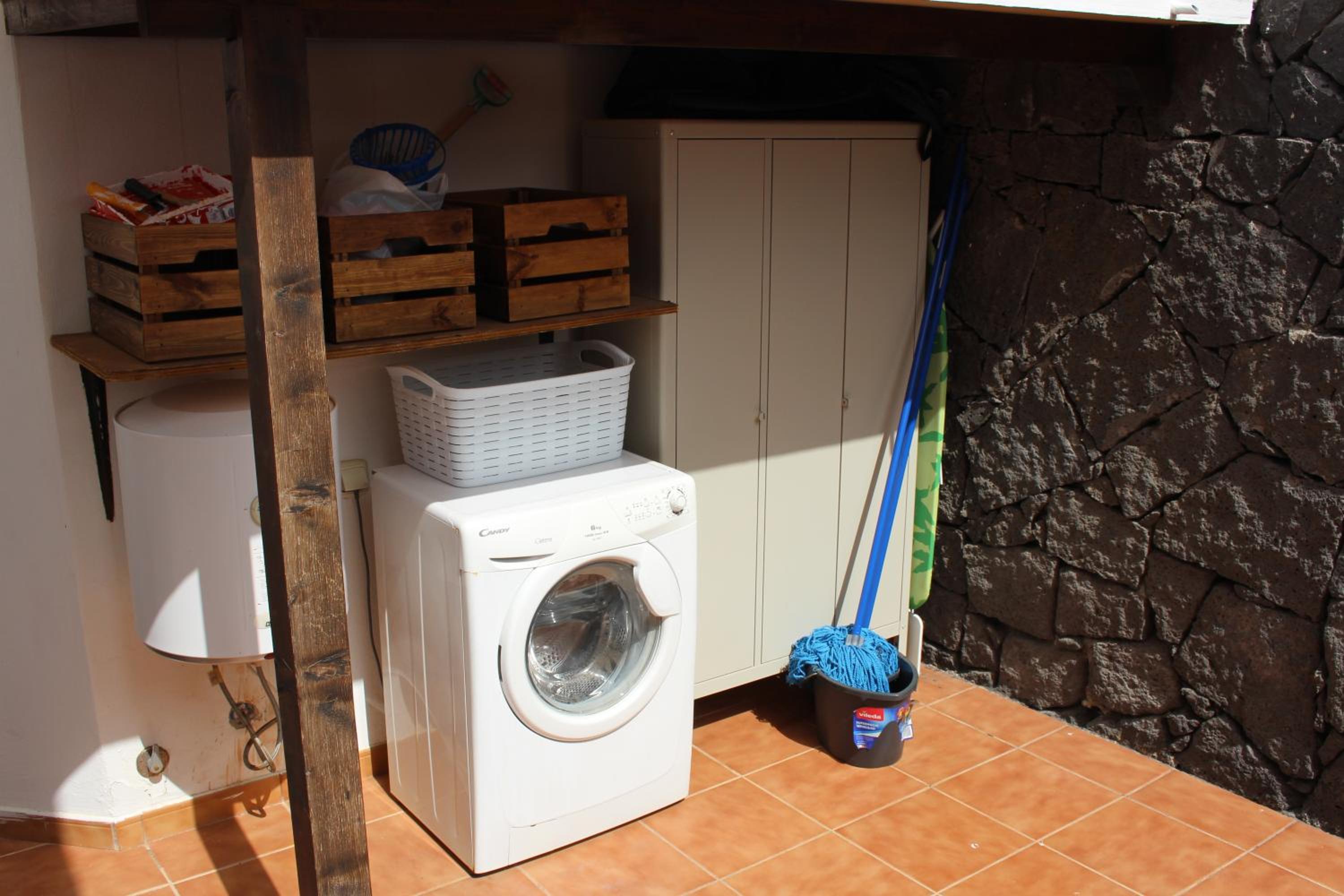 Photo 8