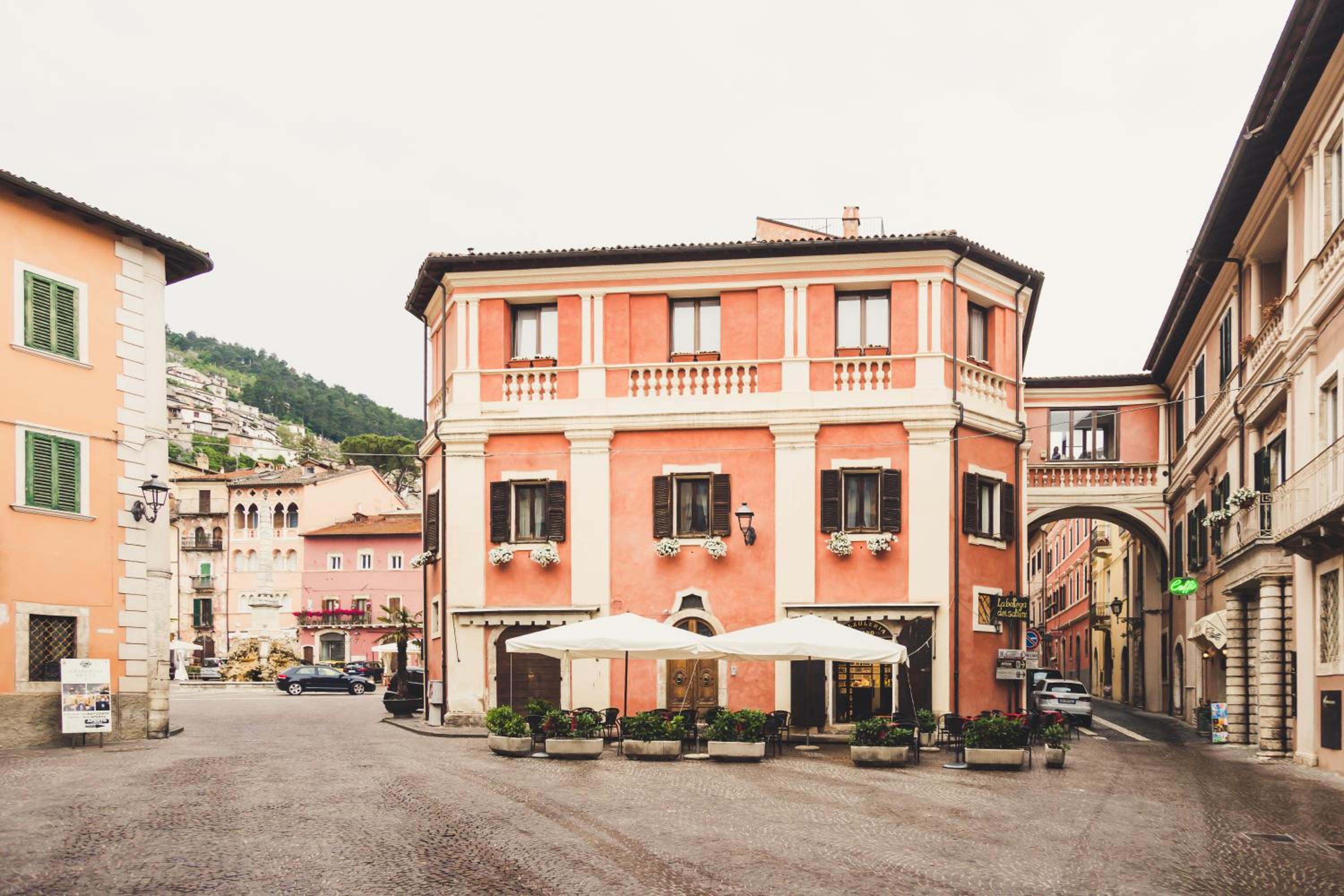 La Rondine view 2