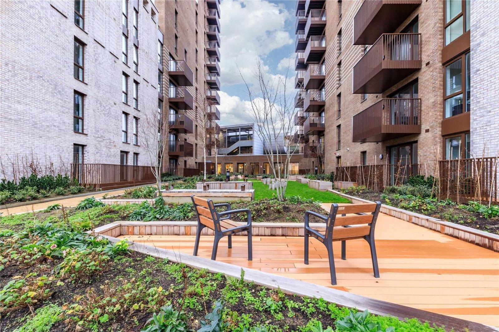 Air London City Airport 2 Bedroom Apartment view 2