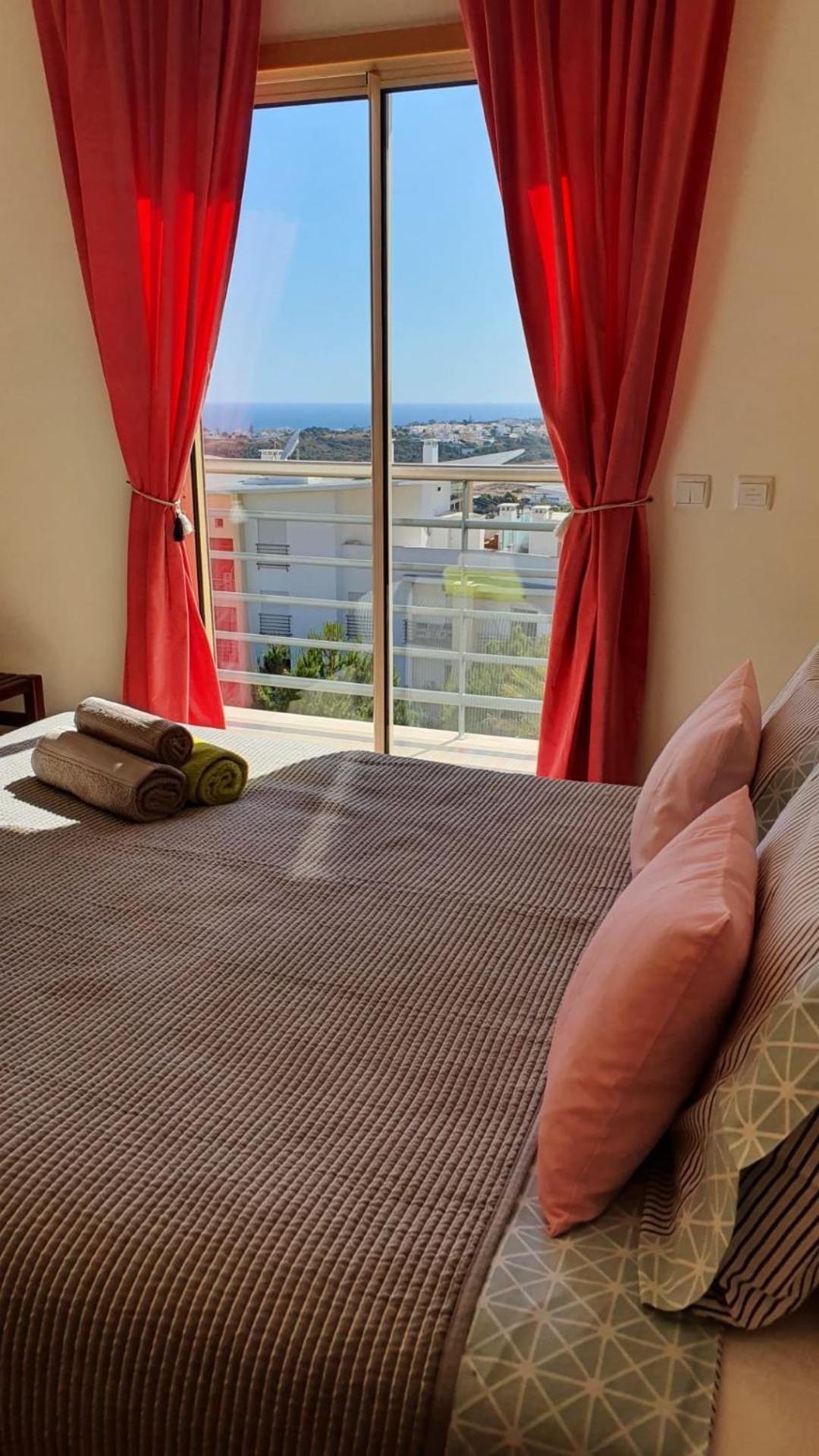 Sunny Apartment with sea view in Albufeira view 5