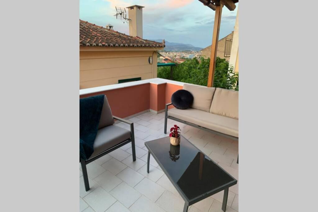 MASTER ROSE HOUSE with sea view view 3
