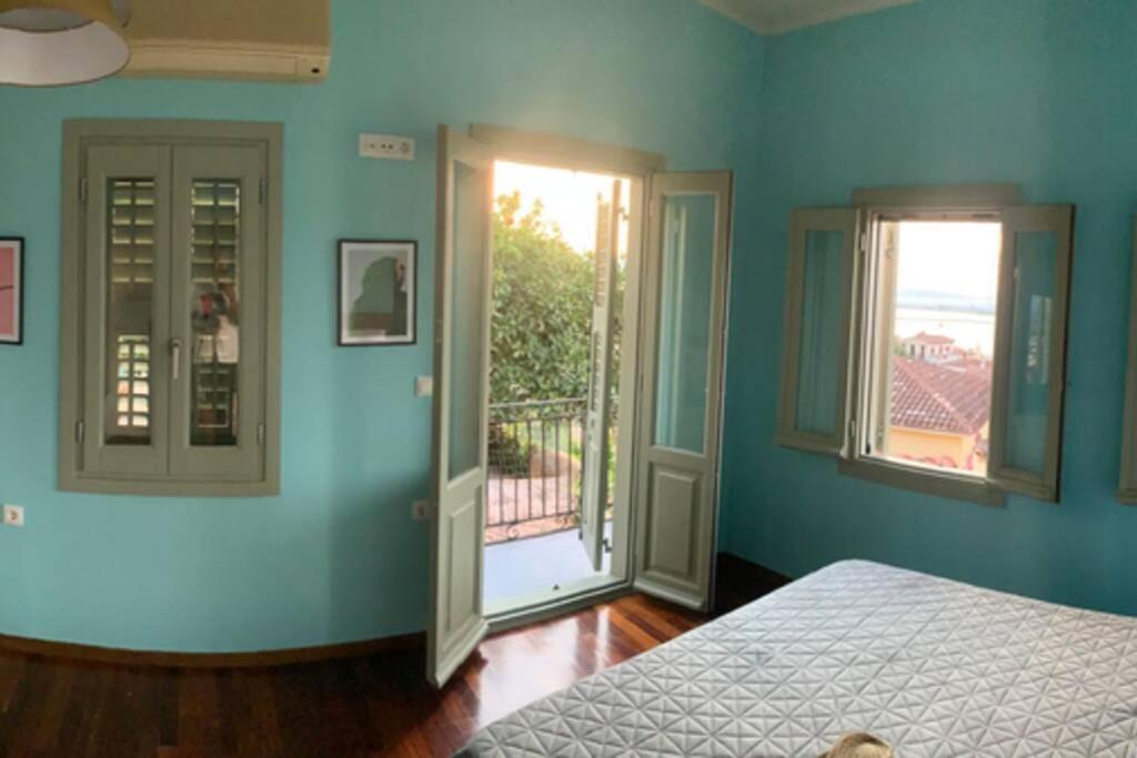 MASTER ROSE HOUSE with sea view view 2