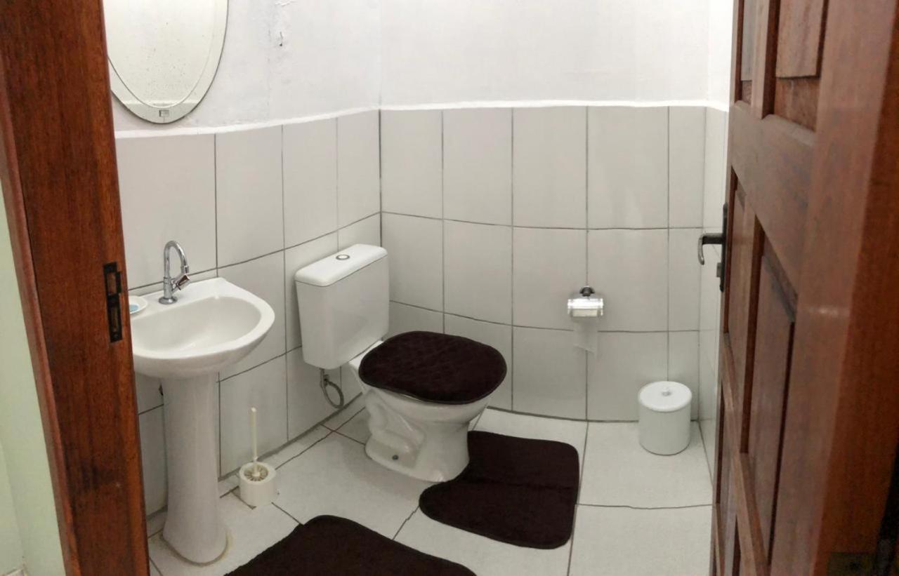 CASA COMPLETA para alugar na Praia da Pinheira.