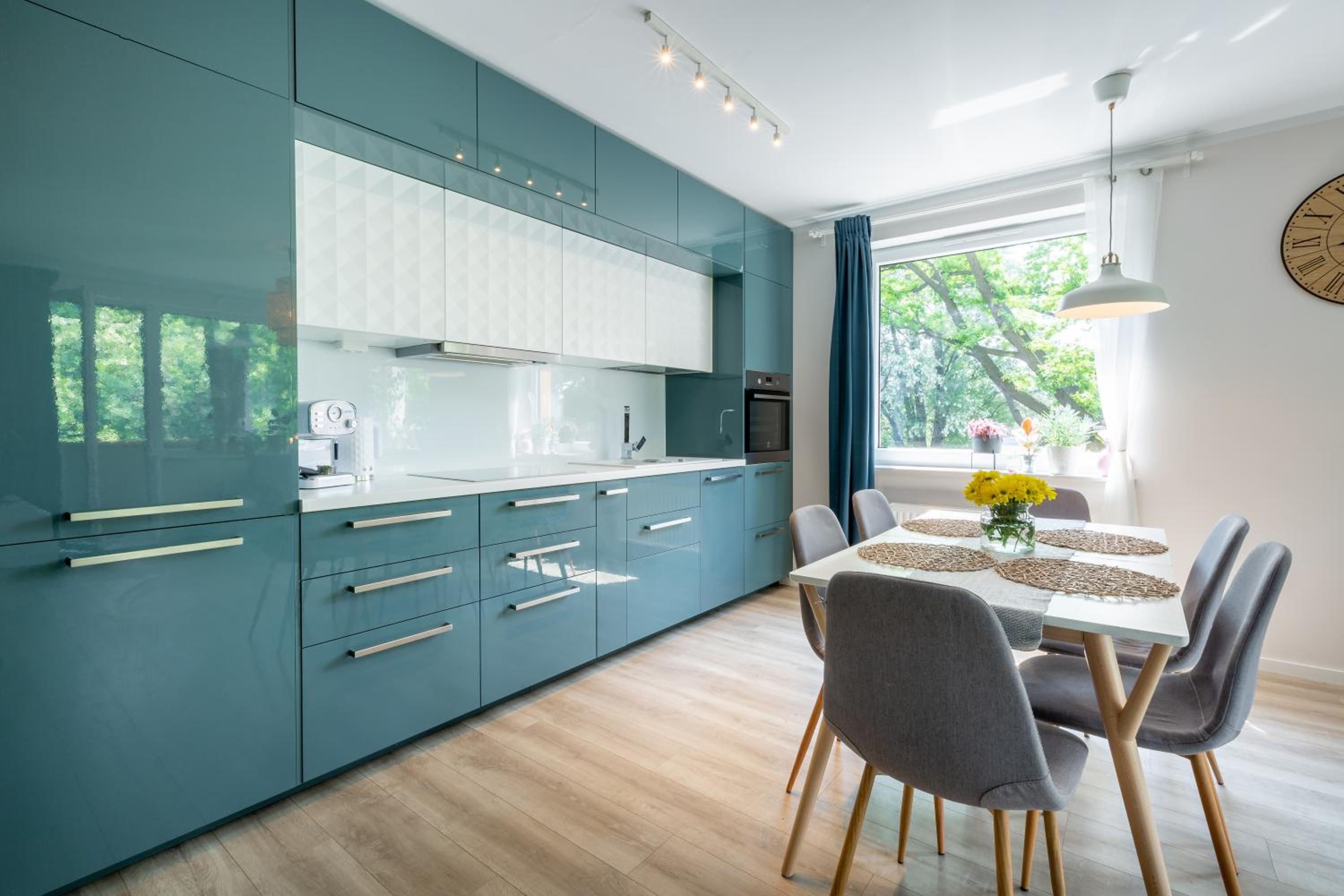 Sun House Apartment + free parking view 2