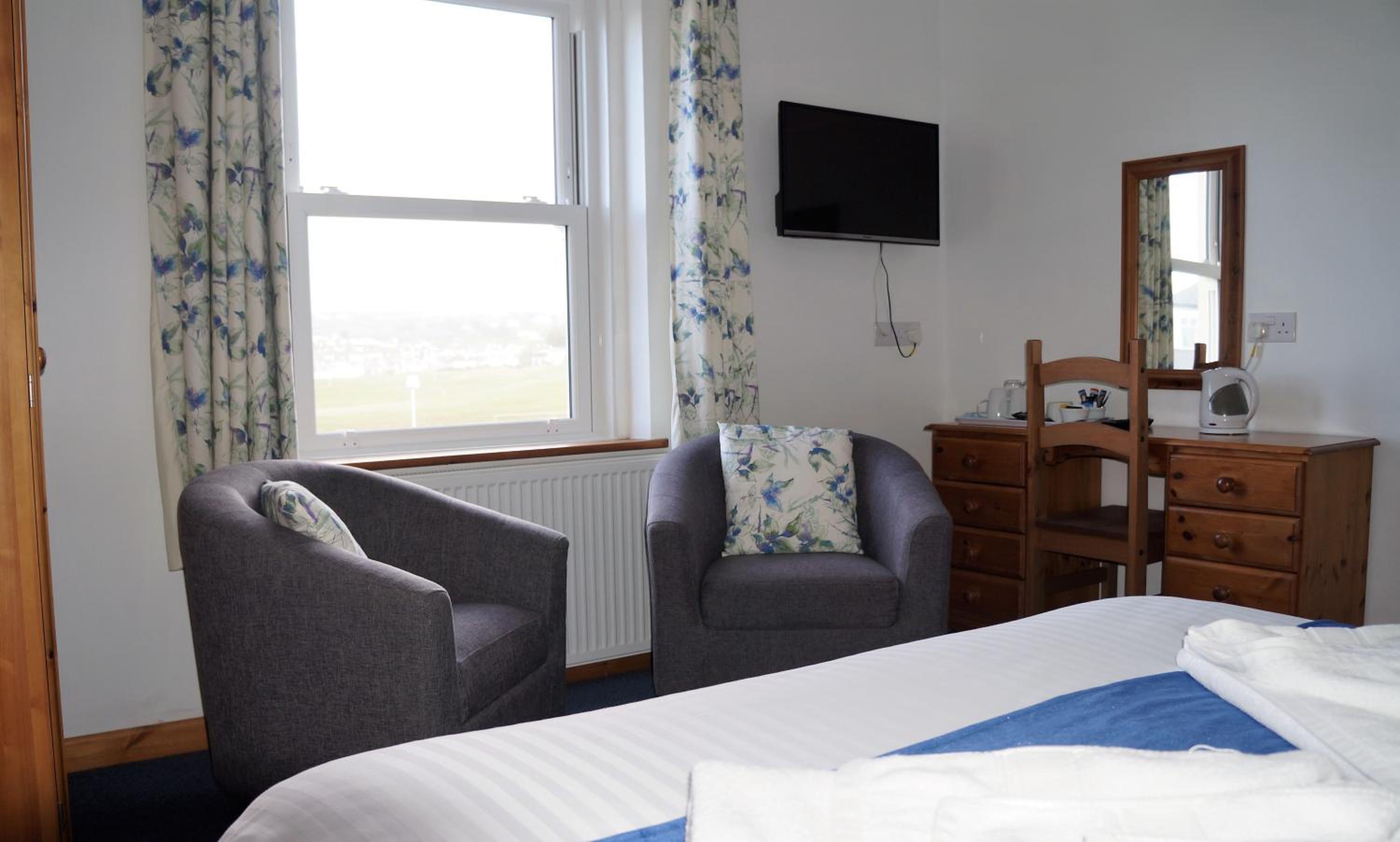 Links Side Guest House