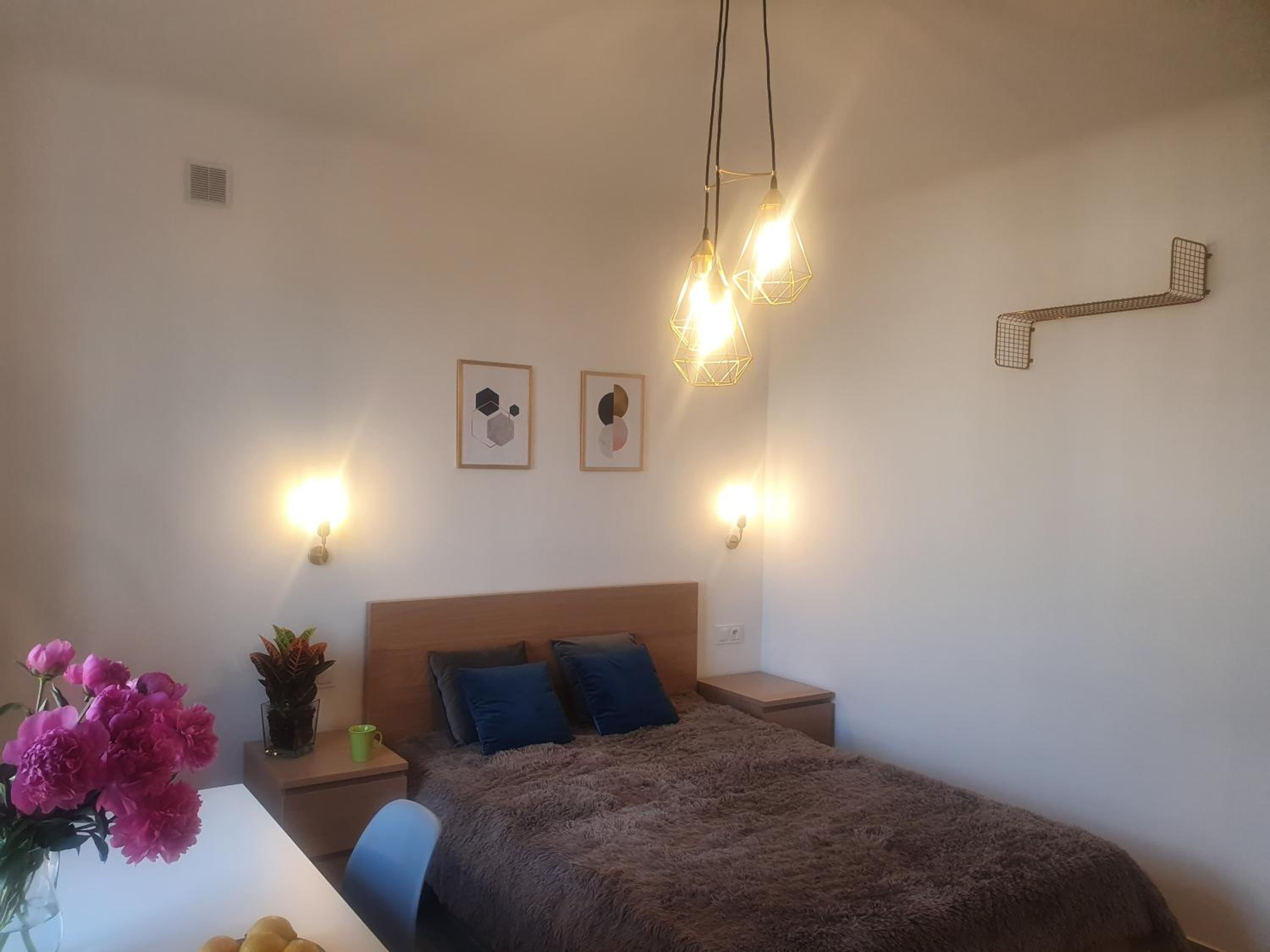 Flat Femina Street view 3