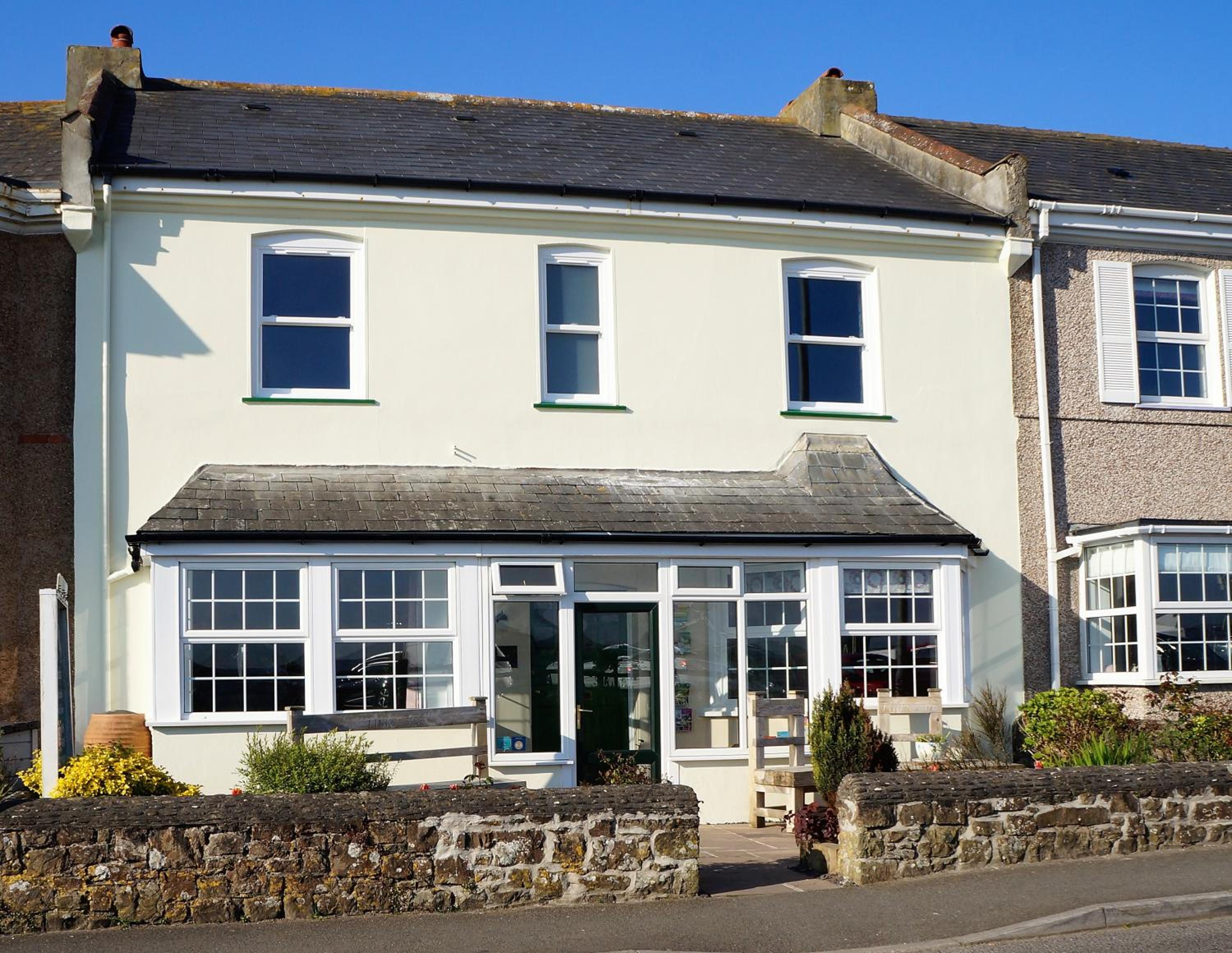 Links Side Guest House