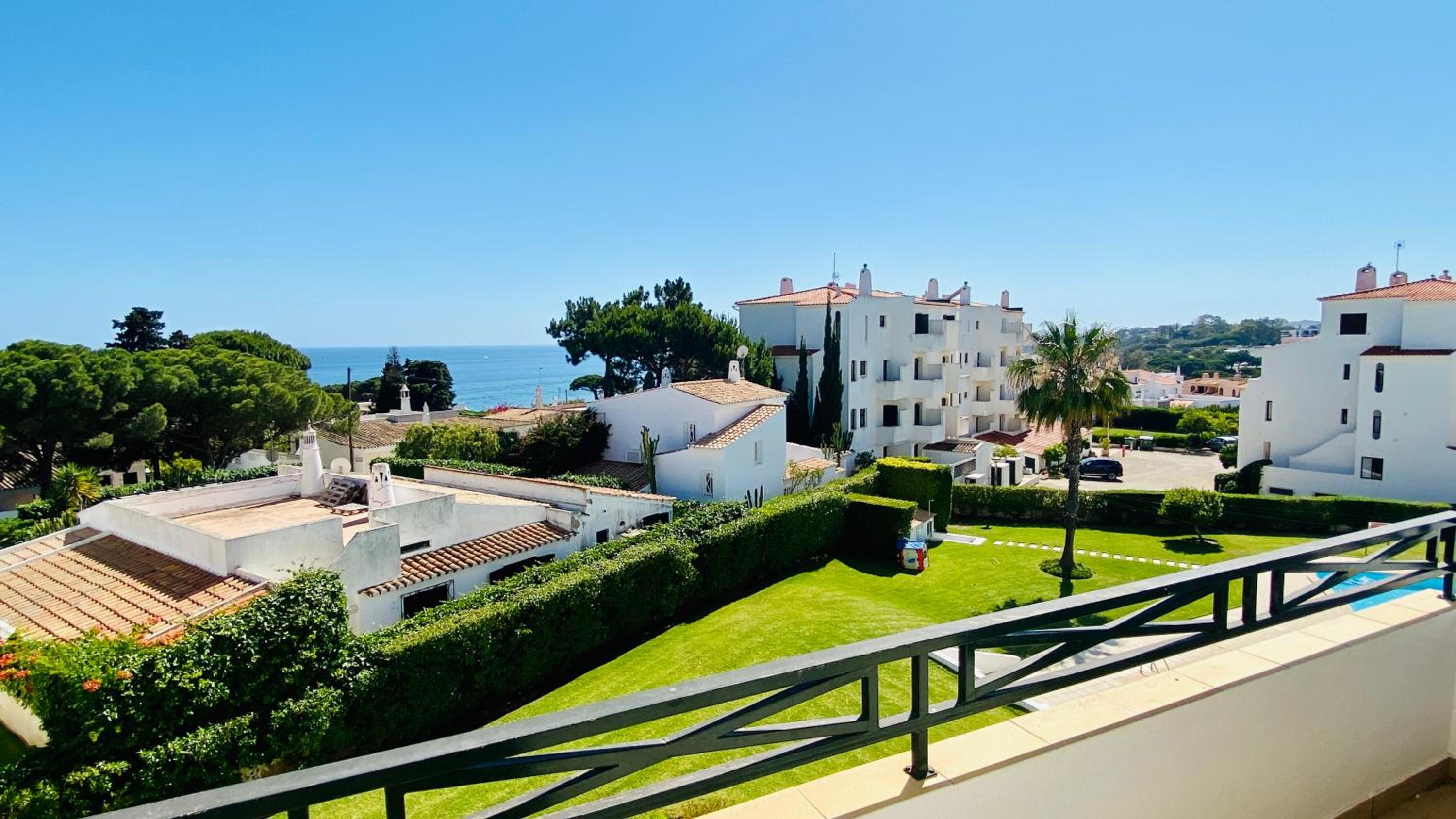 Tangerinne by Check-in Portugal view 3