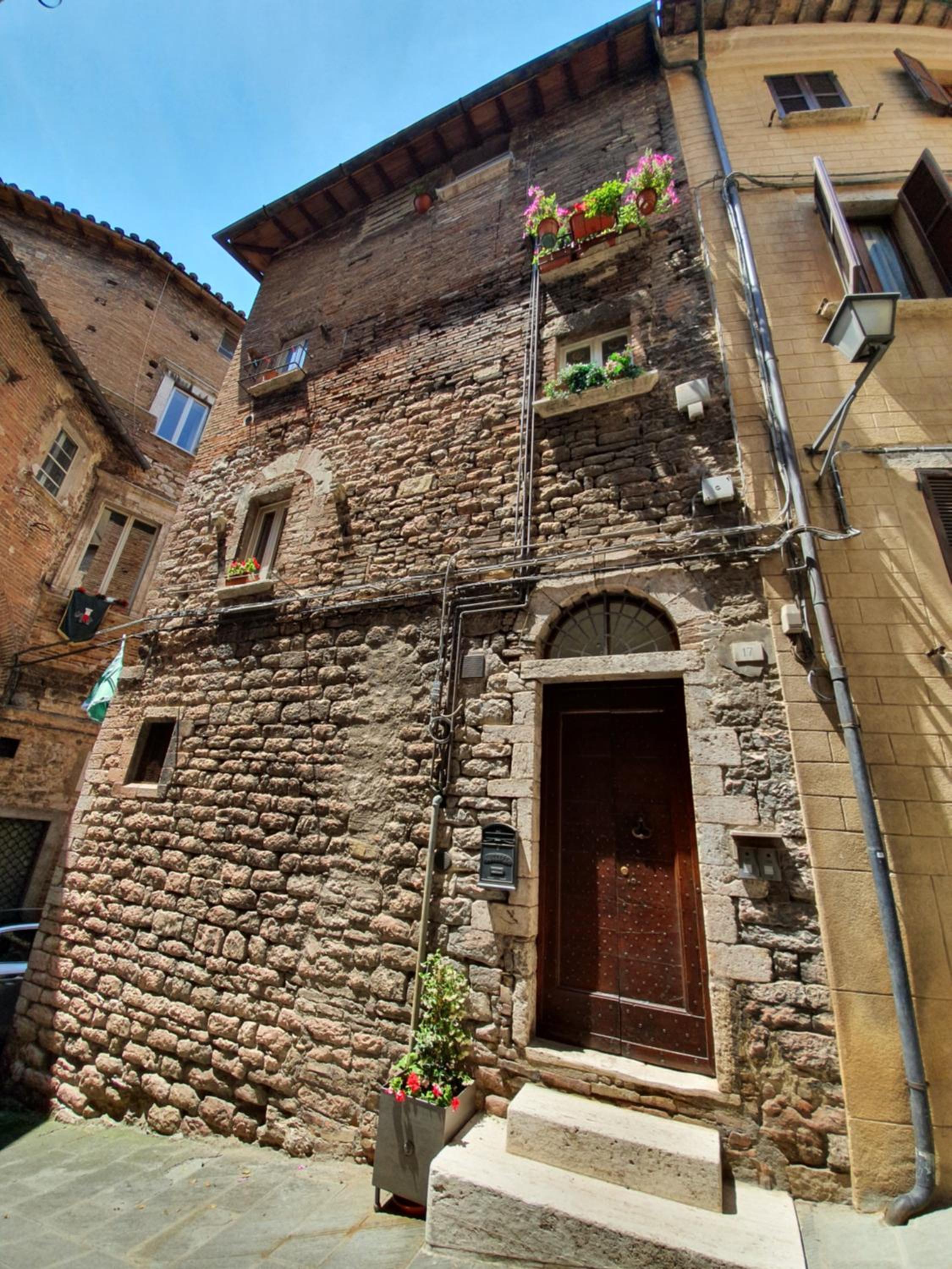 Residenza la Mandorla view 2