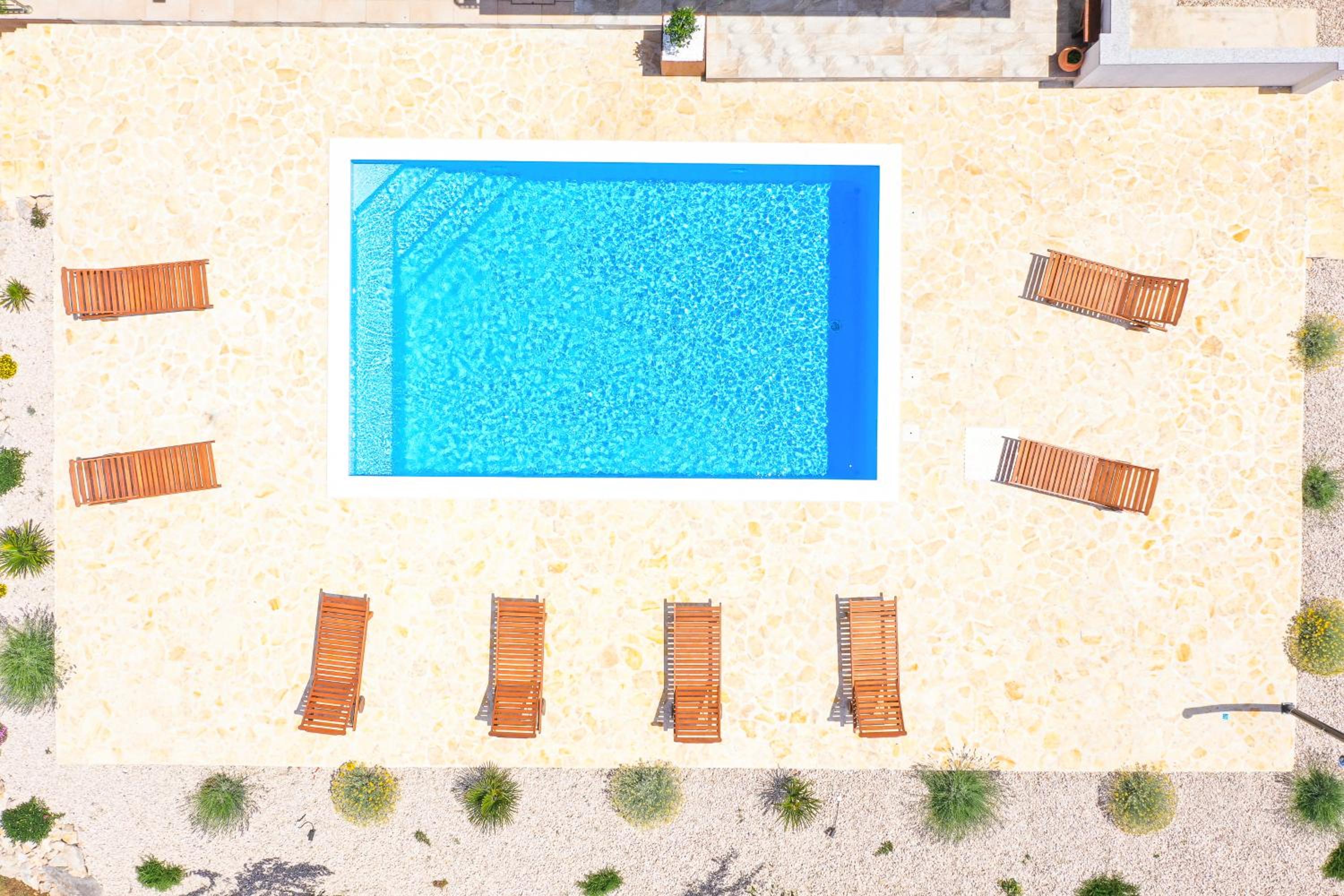 Villa Iva with heated pool view 4