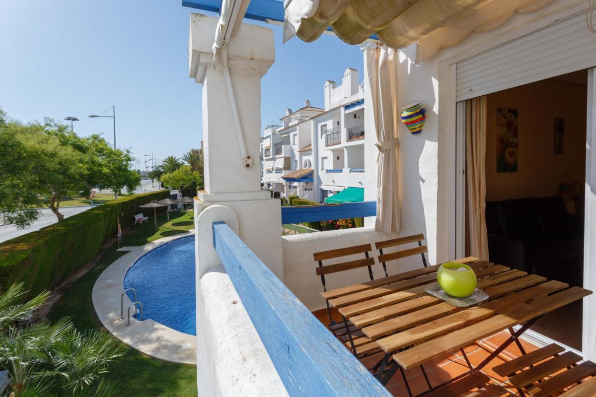 ESLORA Candor Apartment by Cadiz4Rentals view 2
