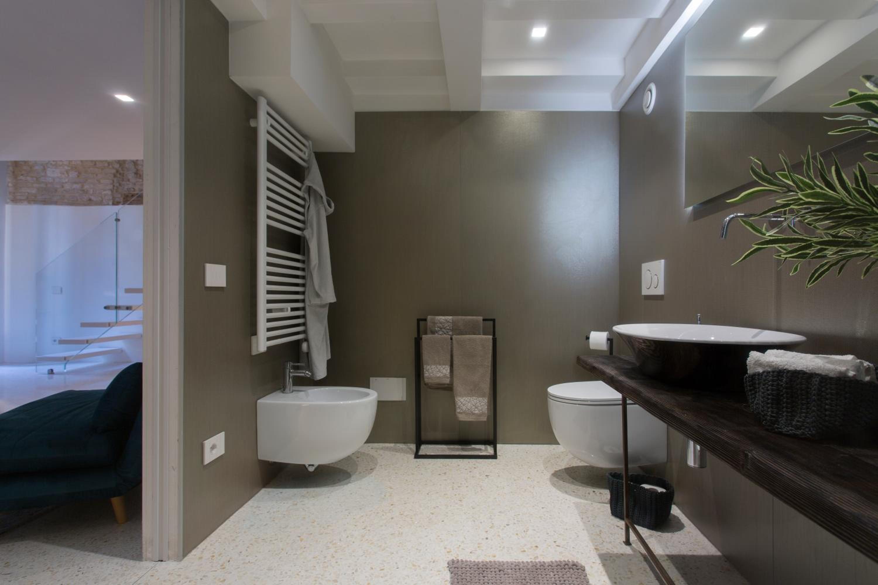 ItaliaHaus - Ca' Olivo loft with canal view in Rialto Venice