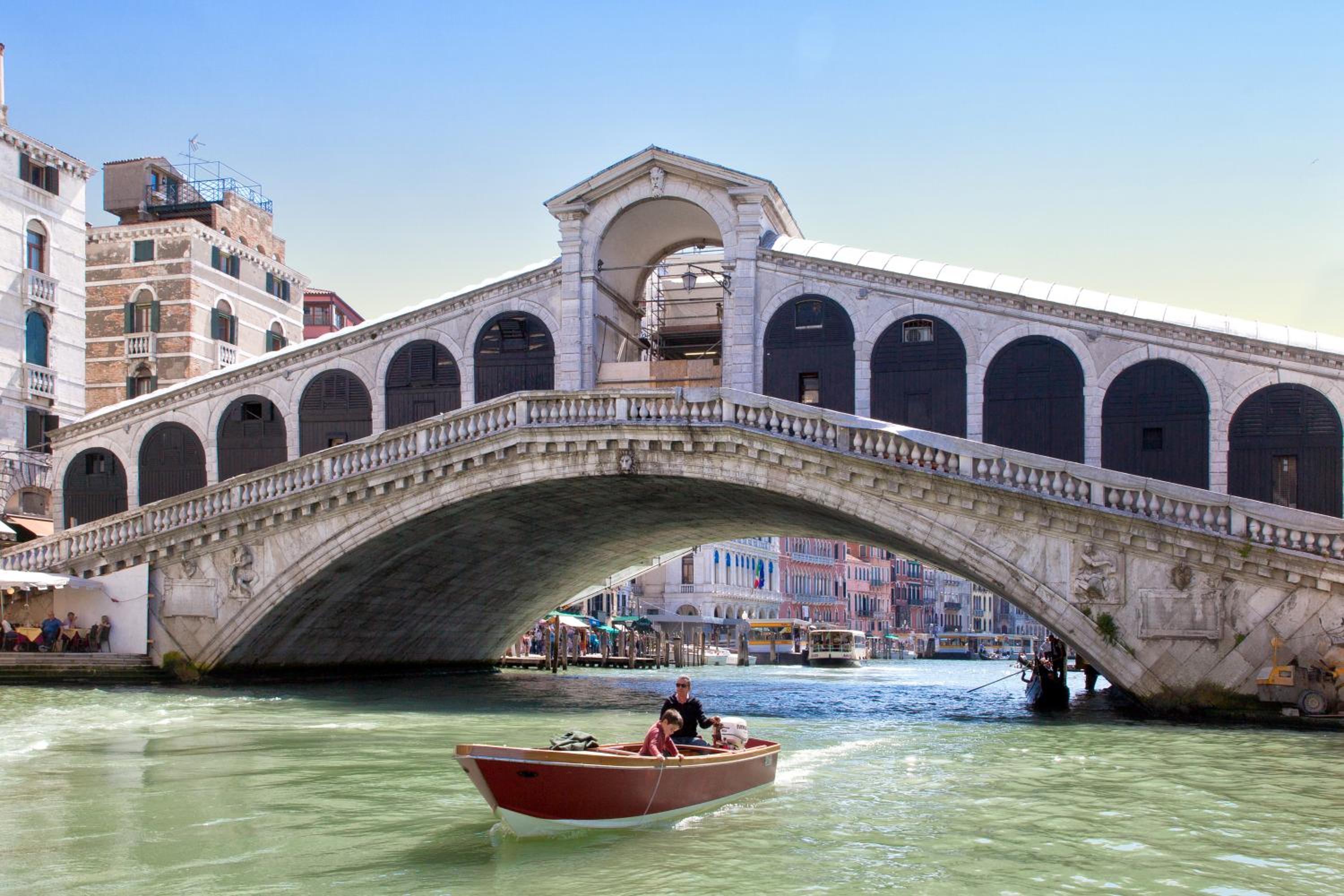 ItaliaHaus - Ca' Olivo loft with canal view in Rialto Venice