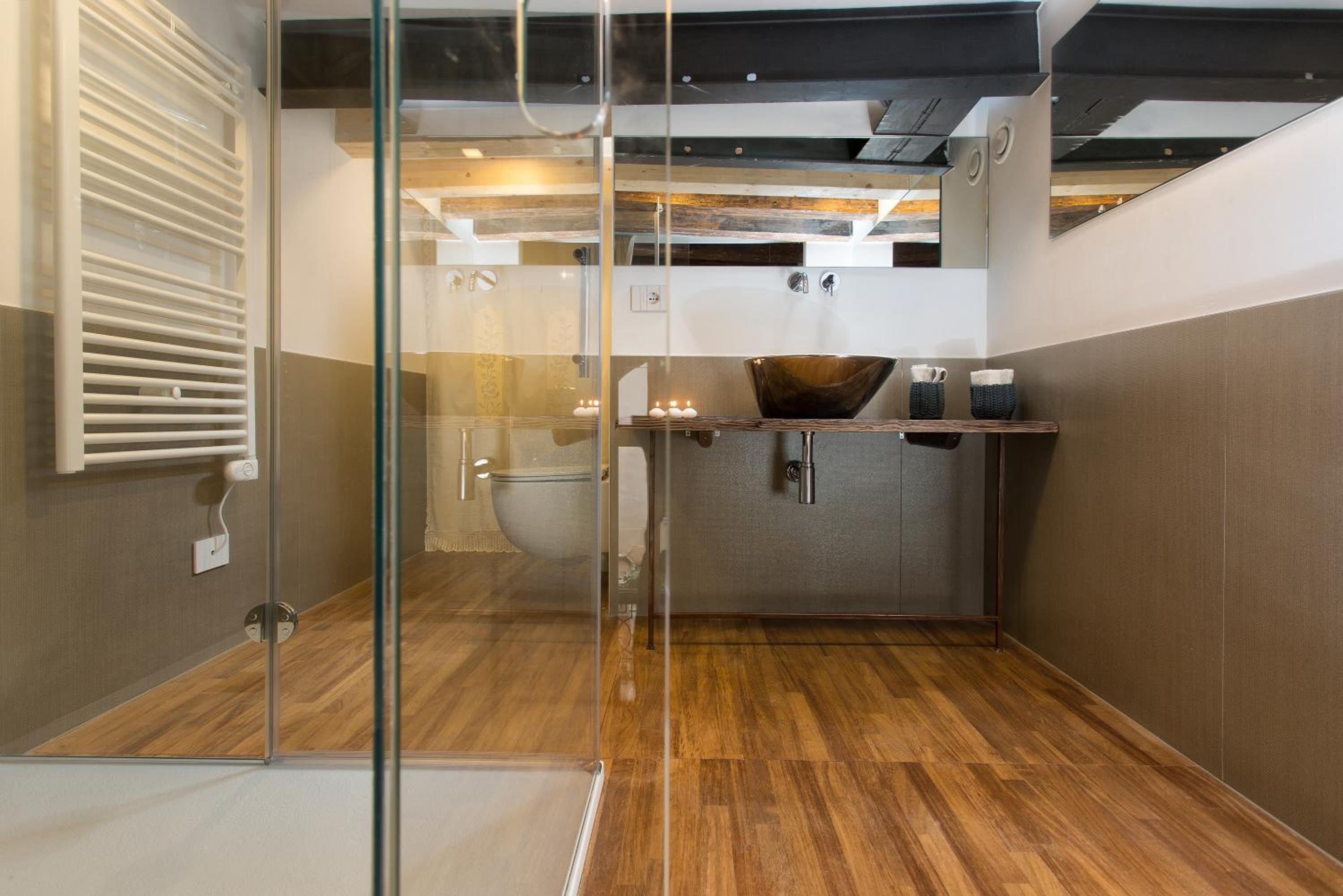ItaliaHaus - Ca' Olivo loft with canal view in Rialto Venice