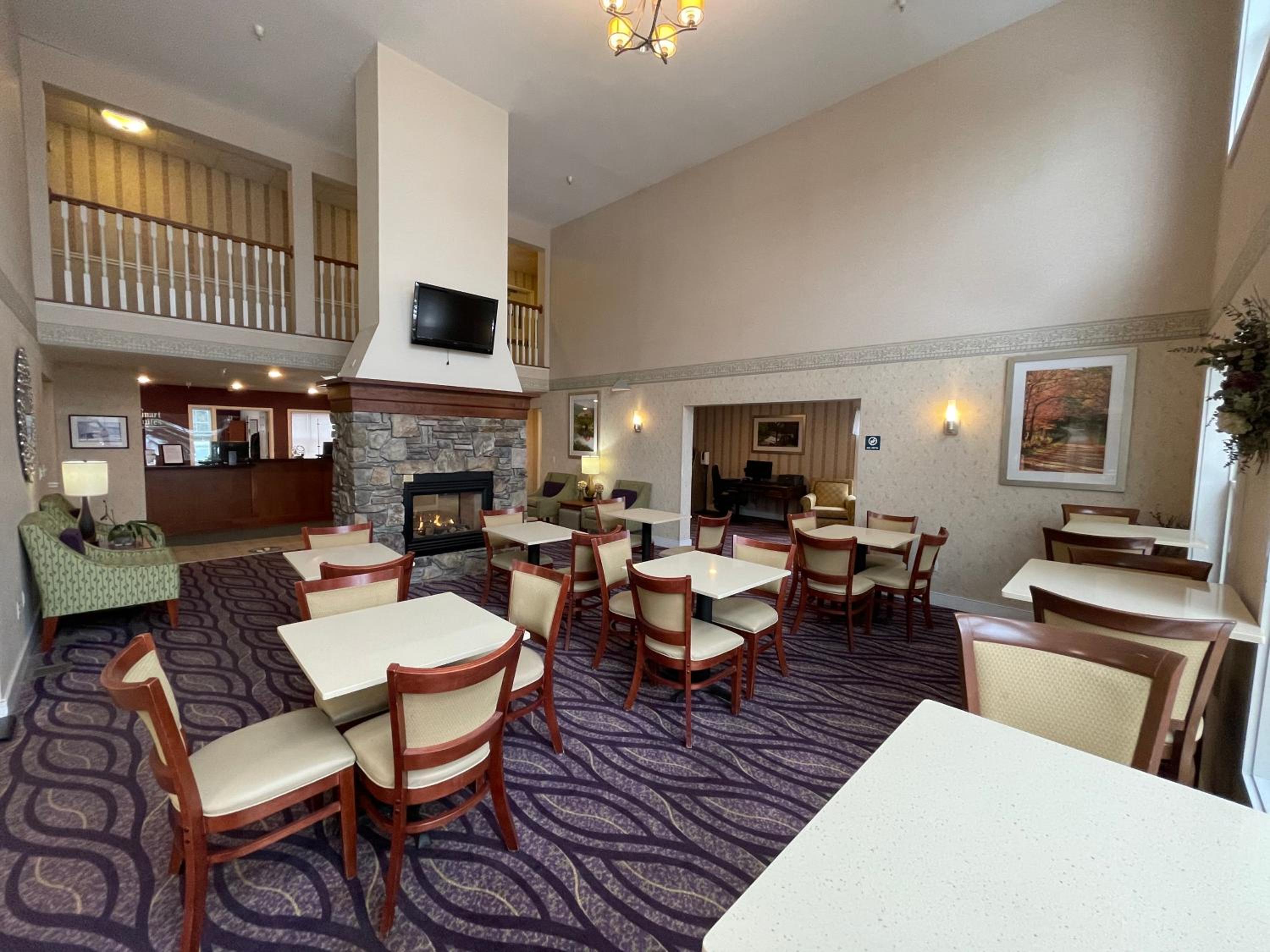 Smart Suites, an Ascend Collection Hotel
