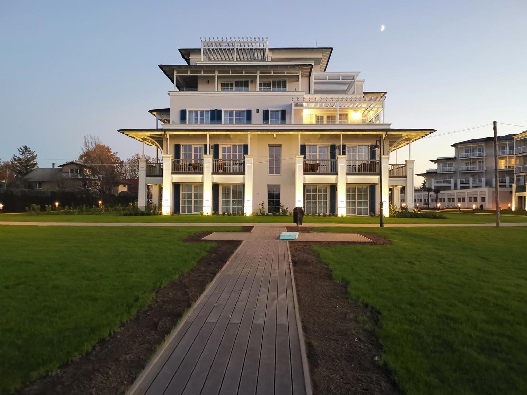 Vízparti luxus apartman Szántód