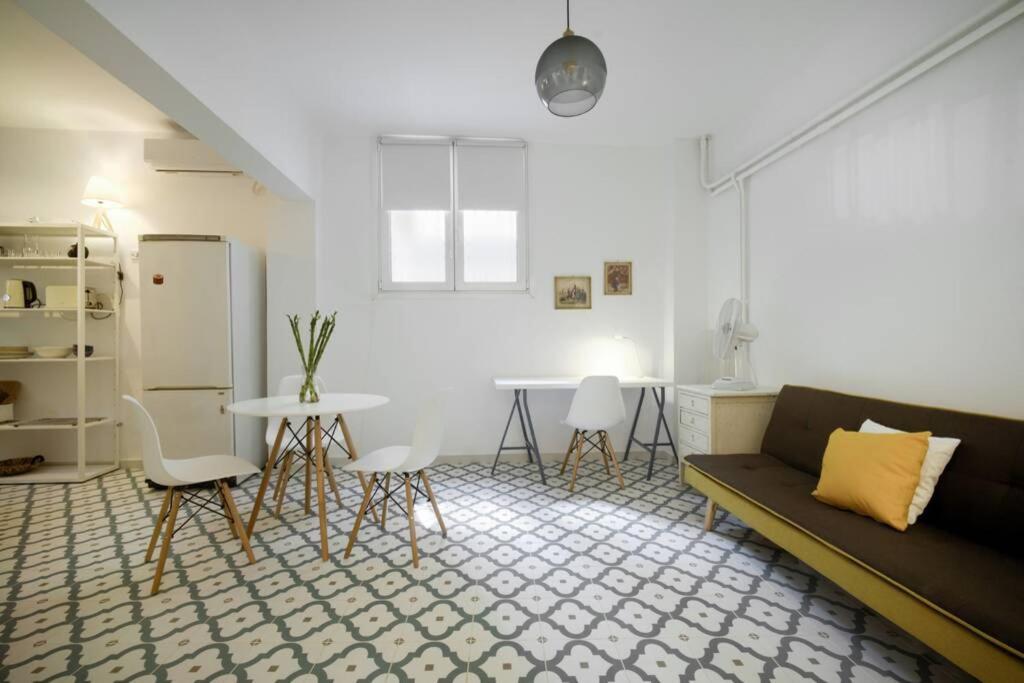Pangrati Hippest Studio photo 3