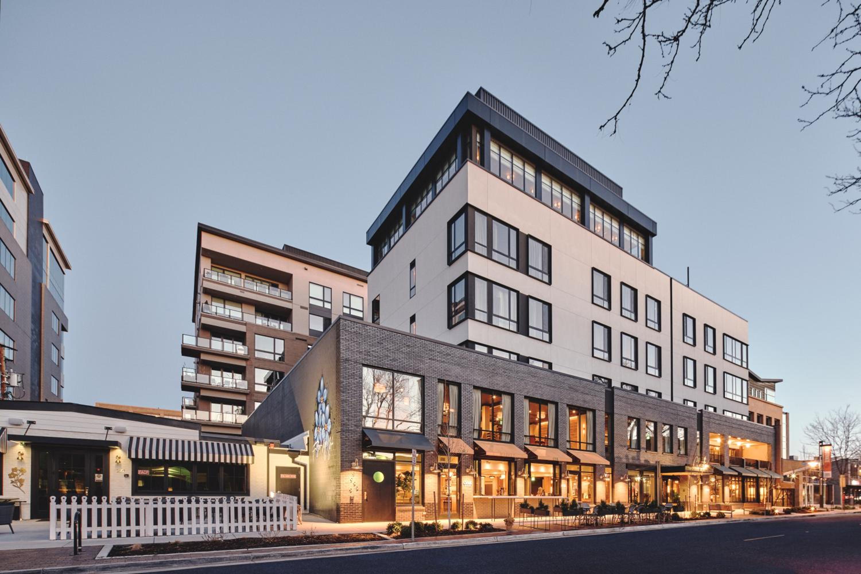 Clayton Hotel & Members Club - Cherry Creek, Denver