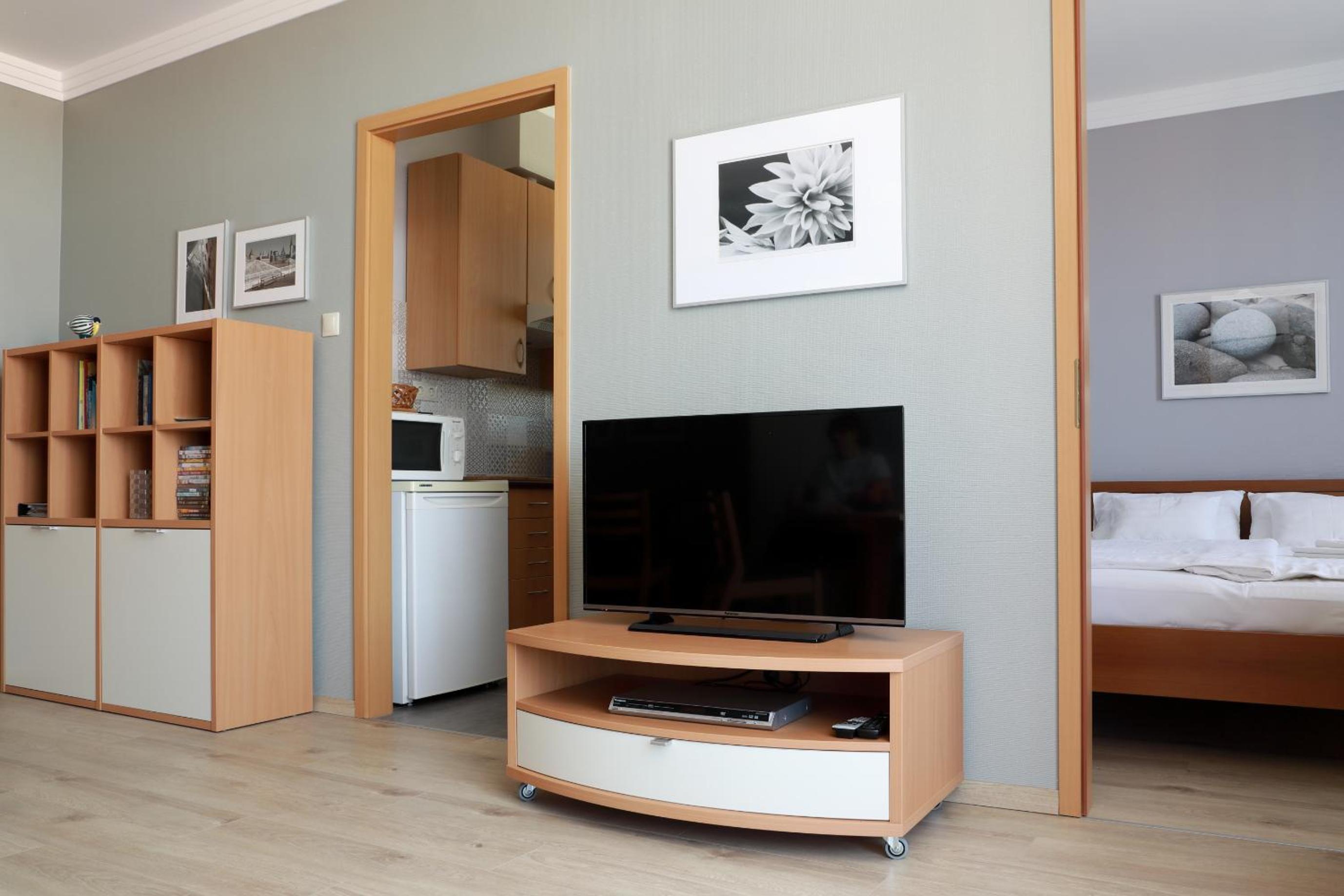 Vita Apartmanok view 2