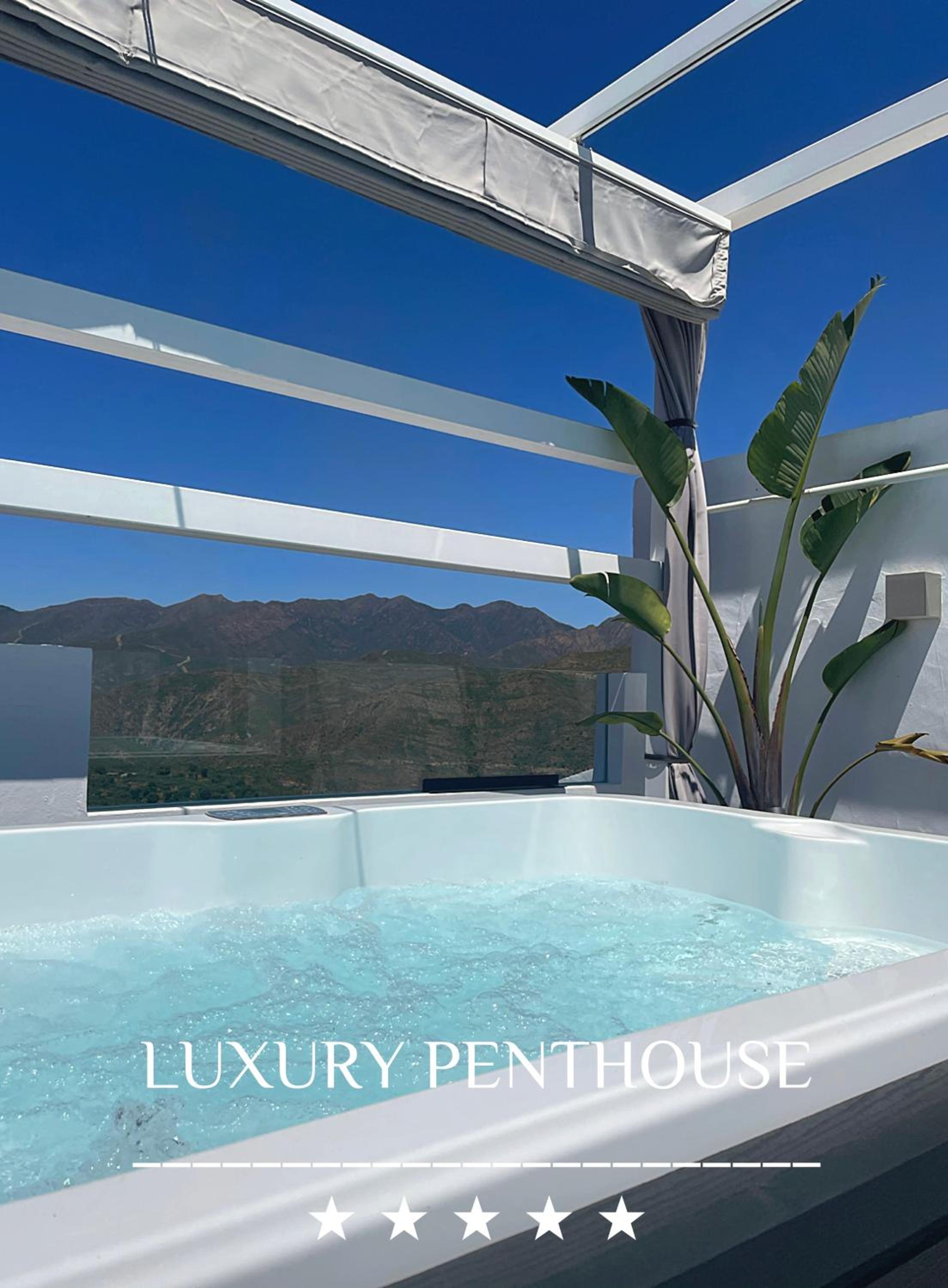 Hotel Luxury-penthouse-la Mairena-seaview-jacuzzi-marbella