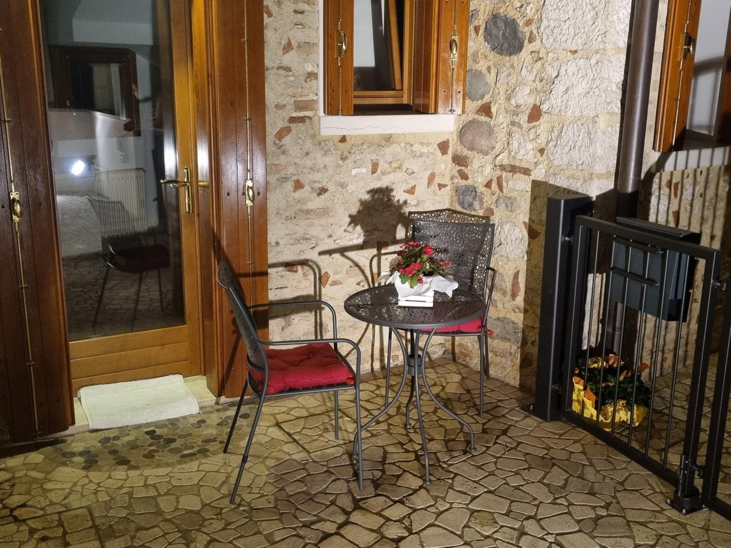 Photo 6