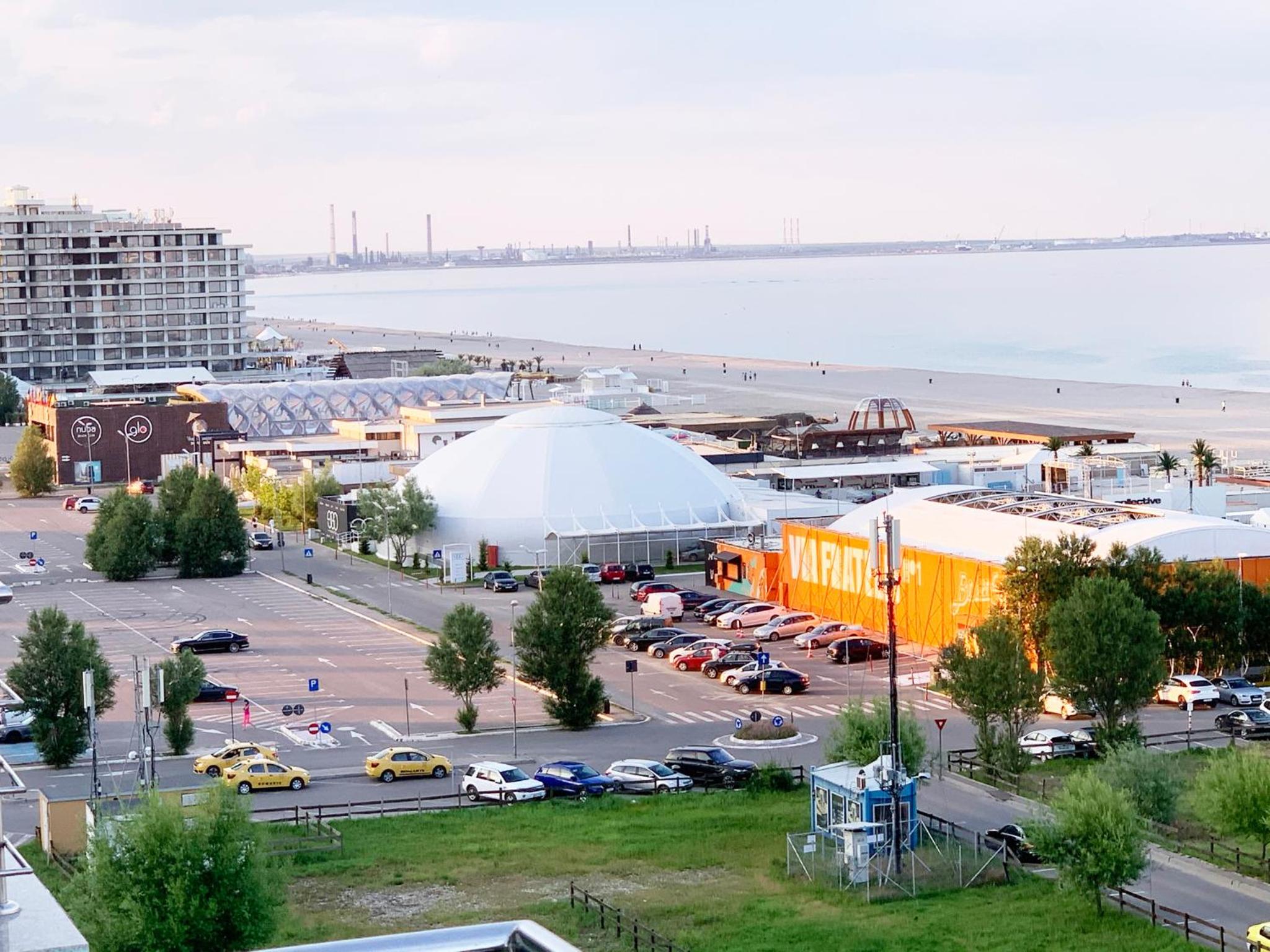 Summerland Vibe Mamaia view 3