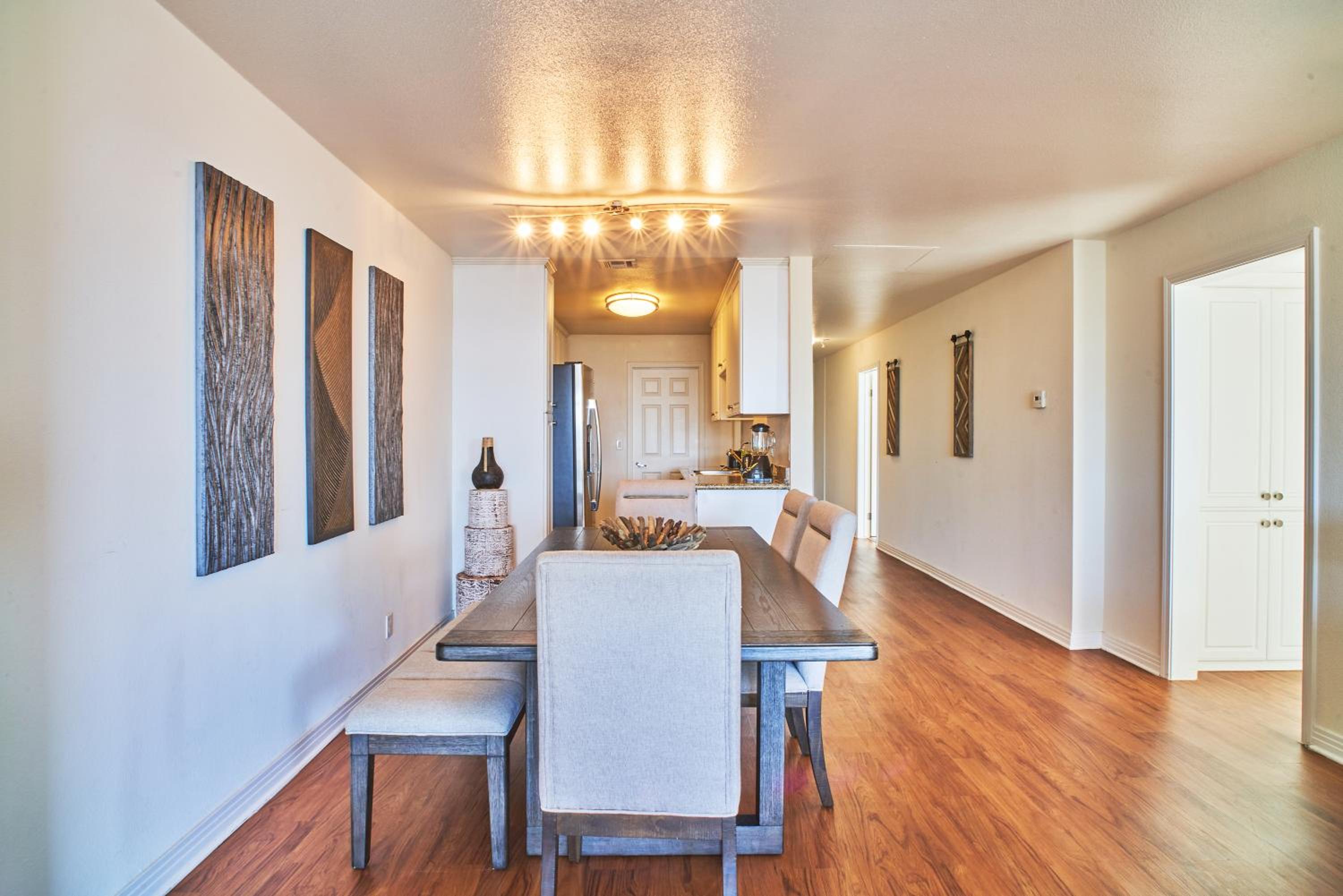 Los Angeles Vacations - Venice Beach Property With Water Views - Property Image 26